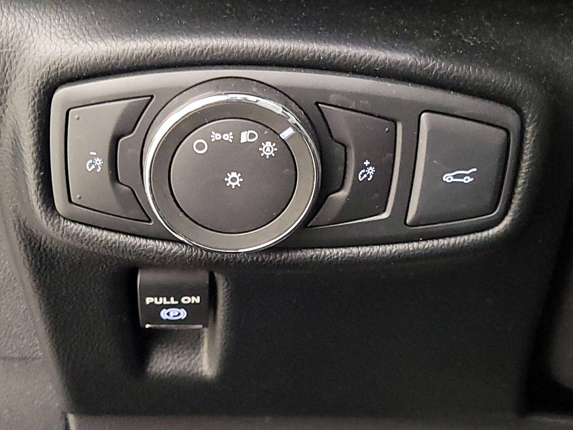 Thumbnail: 2016 Lincoln MKX - 13