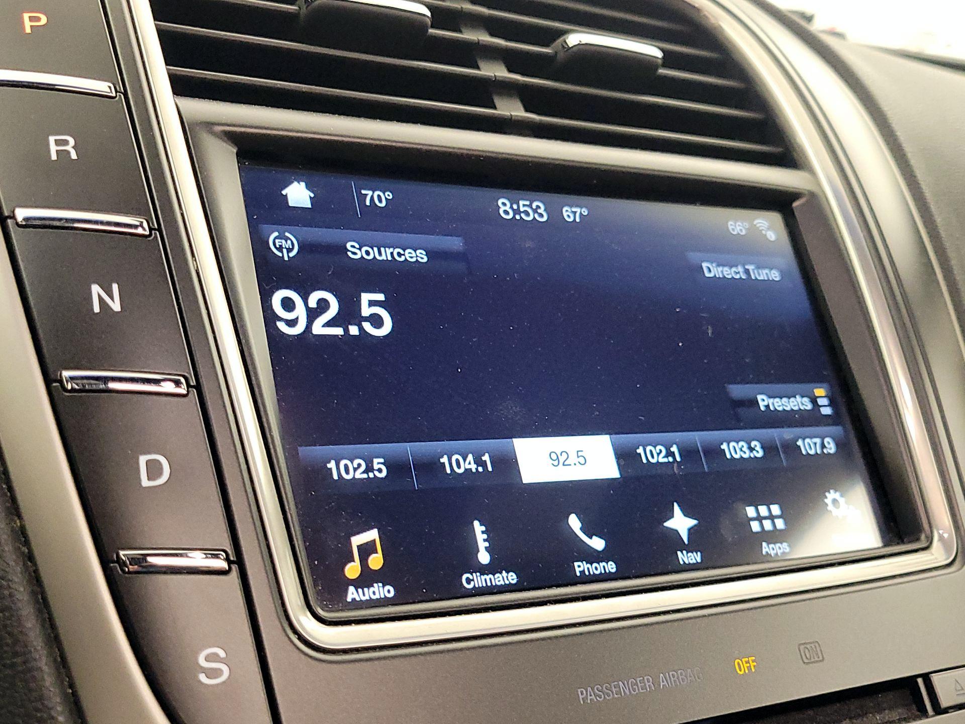 Thumbnail: 2016 Lincoln MKX - 15