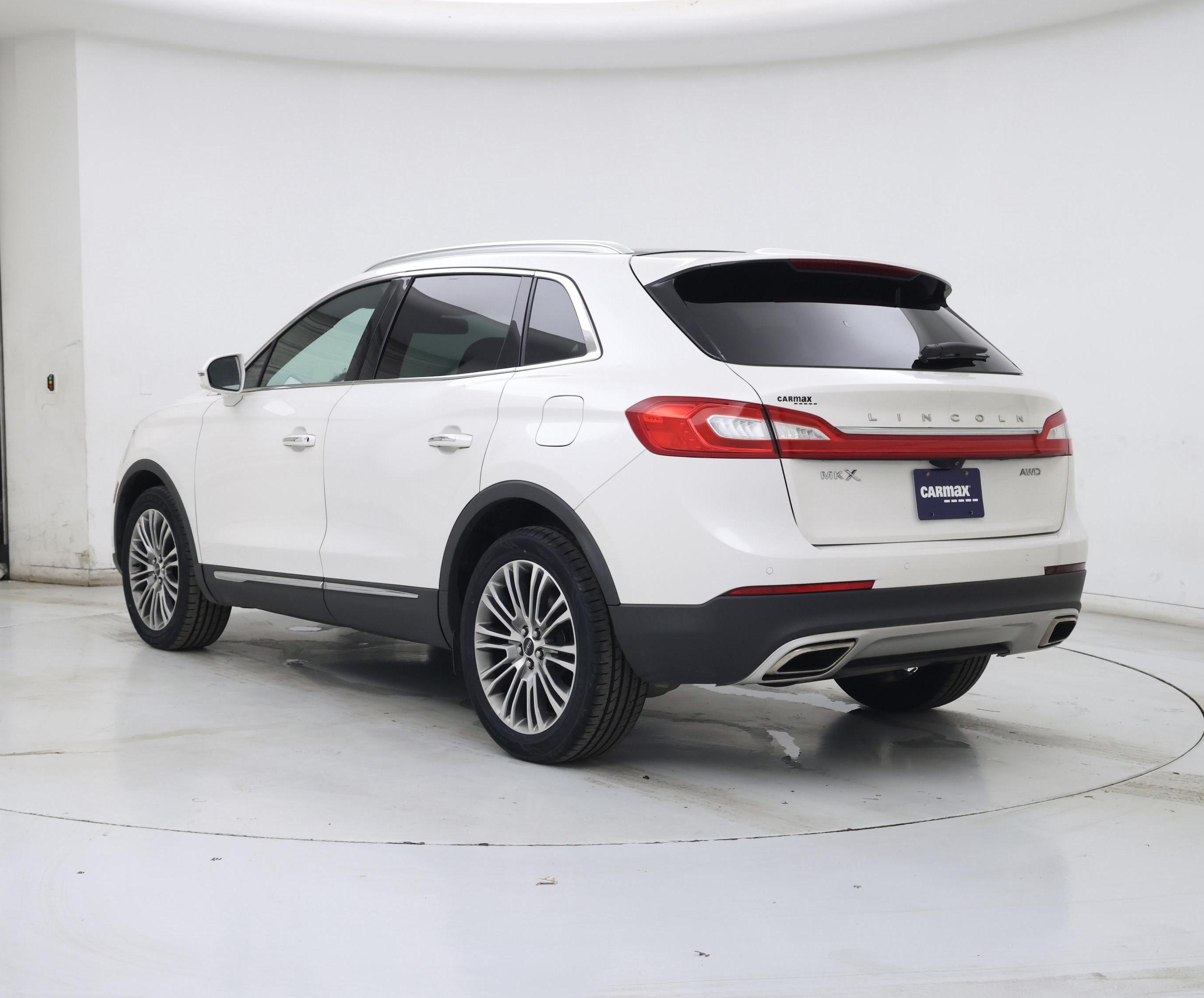 Thumbnail: 2016 Lincoln MKX - 2