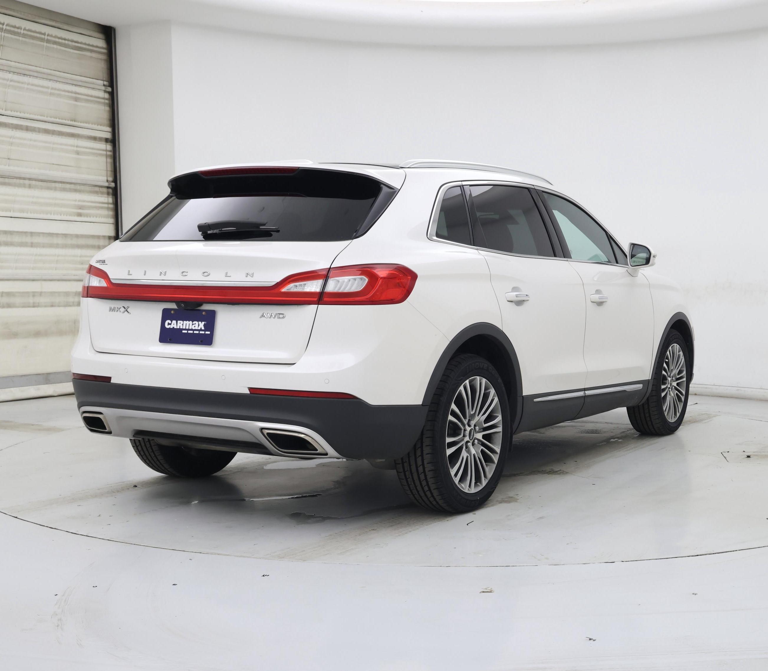 Thumbnail: 2016 Lincoln MKX - 8