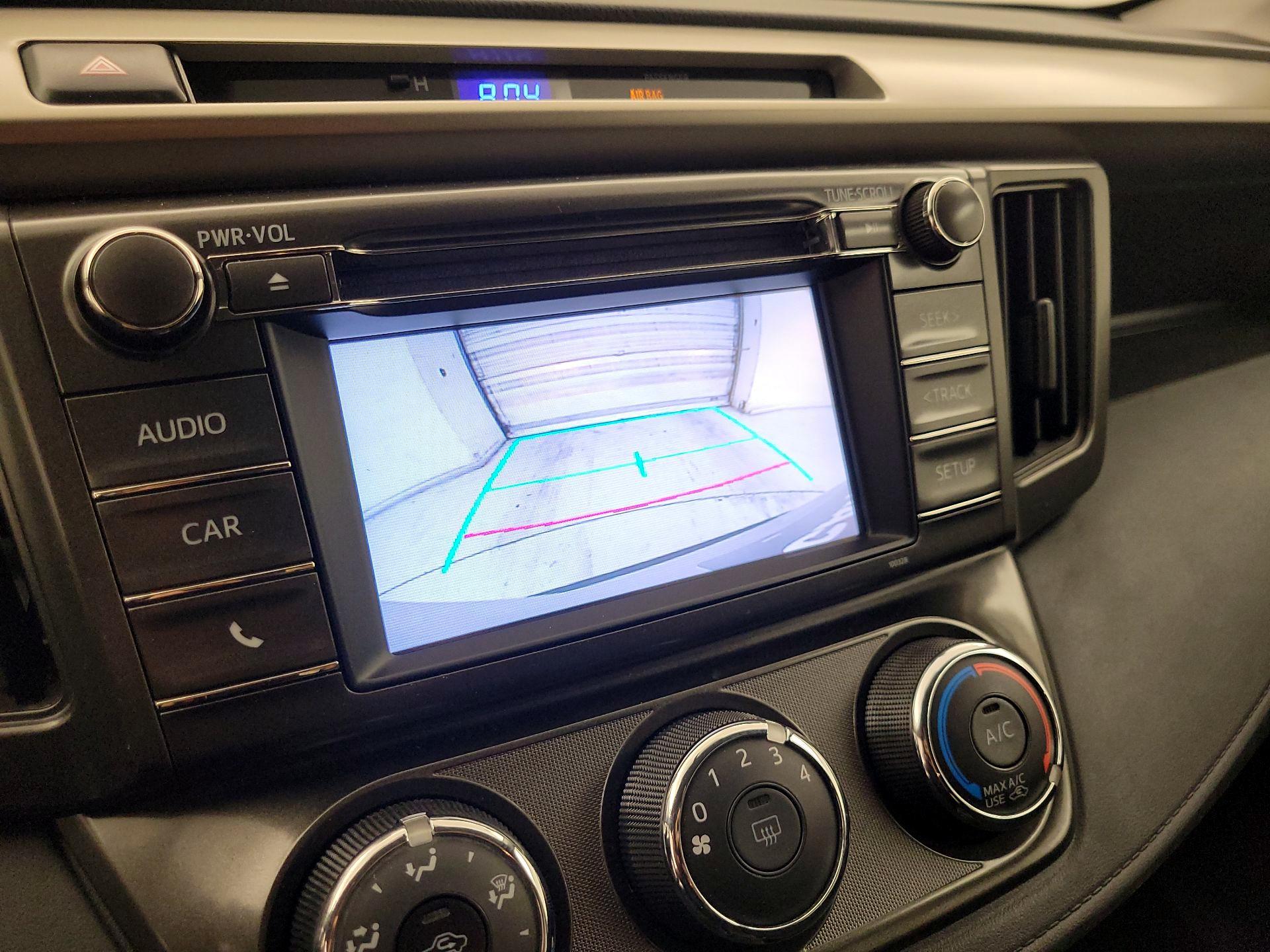 Thumbnail: 2015 Toyota RAV4 - 14