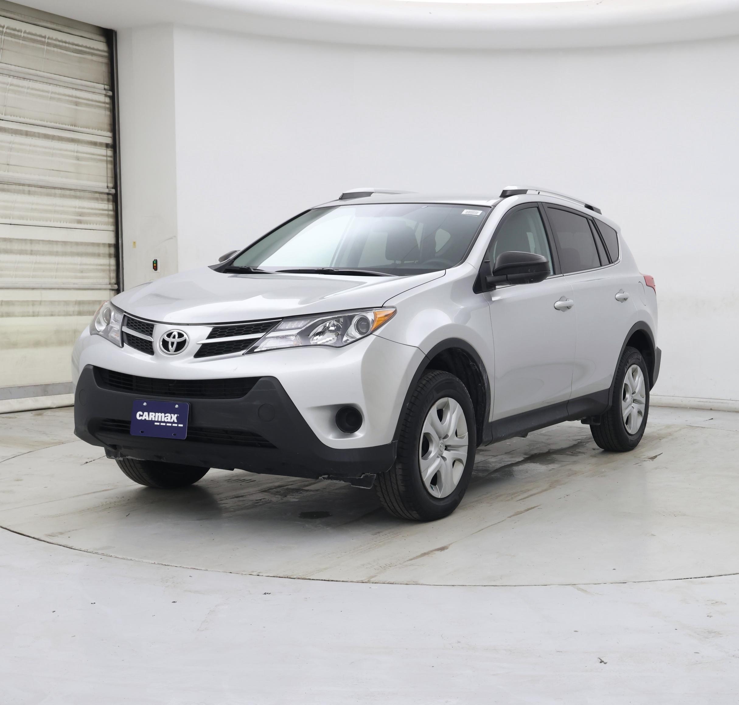 Thumbnail: 2015 Toyota RAV4 - 4
