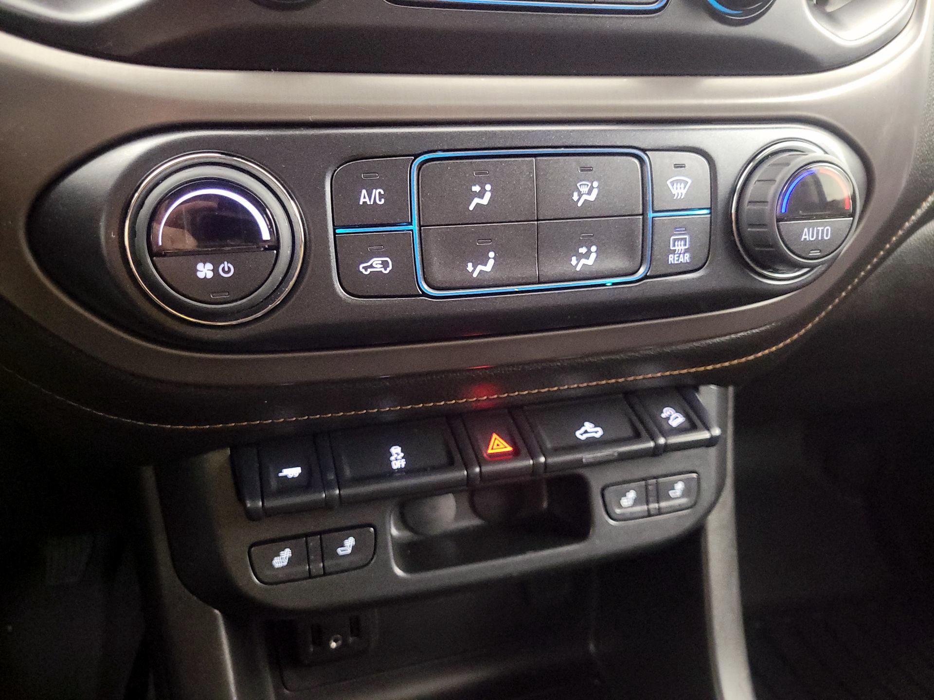 Thumbnail: 2021 GMC Canyon - 16