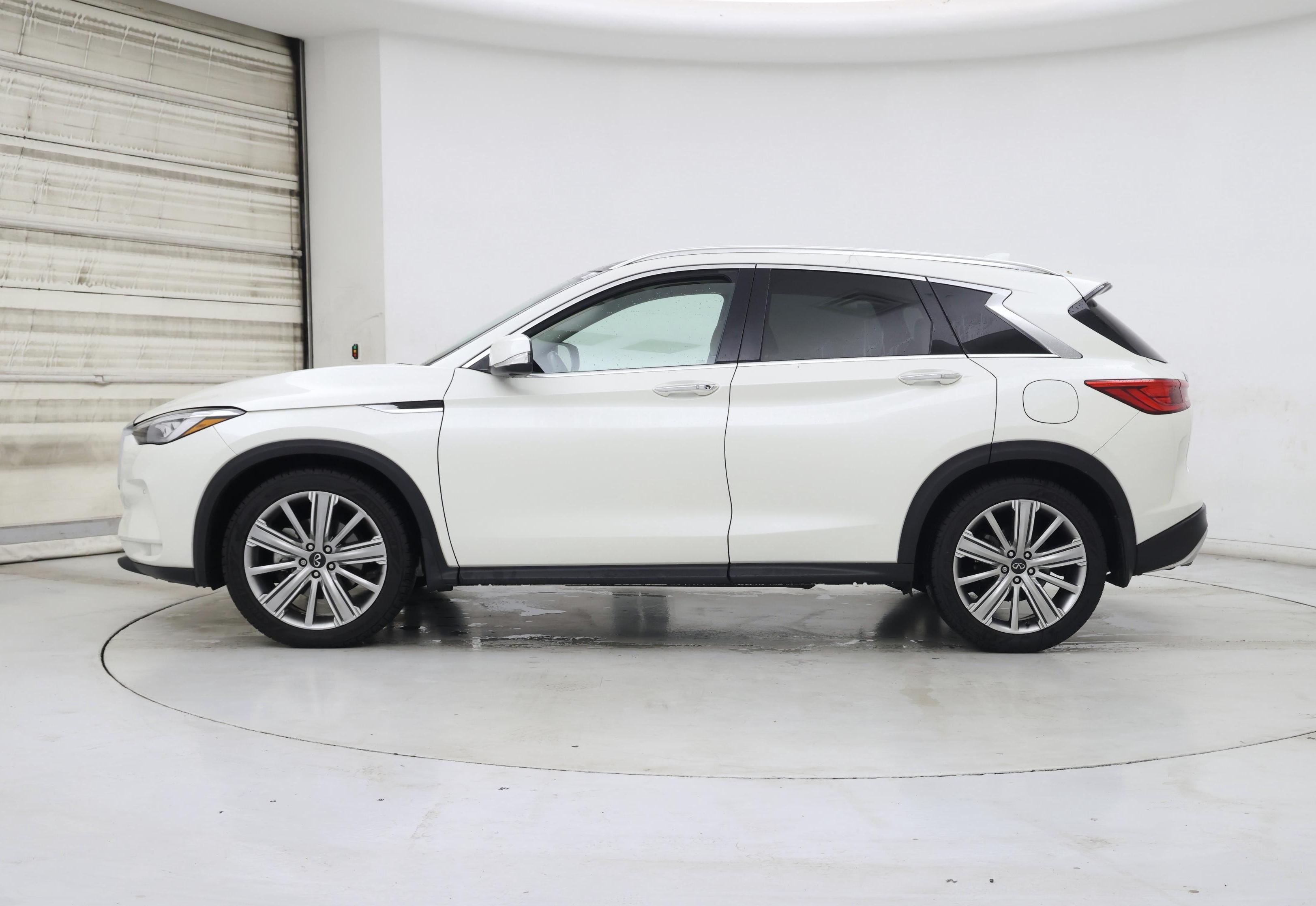 Thumbnail: 2022 INFINITI QX50 - 3