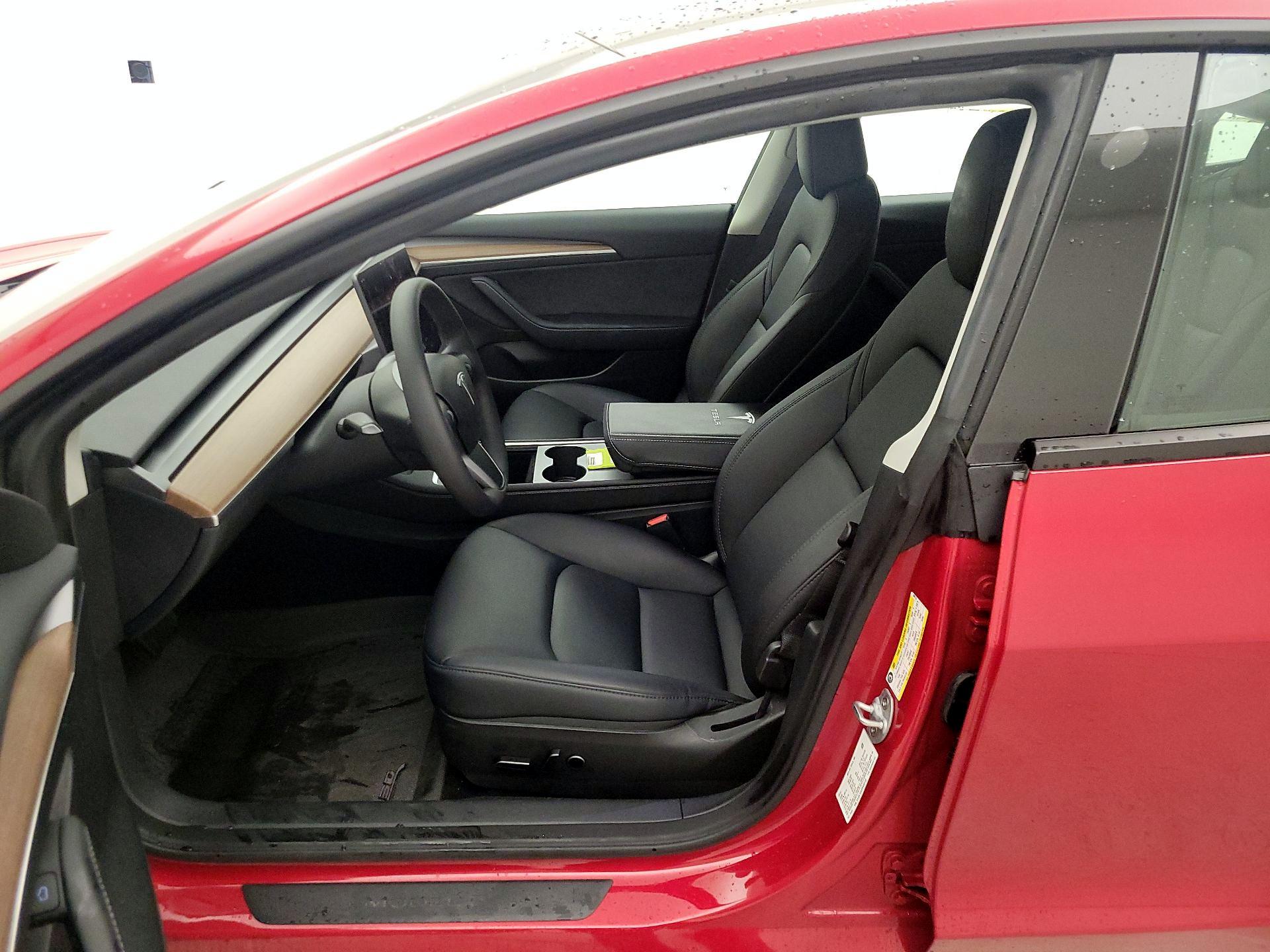 Thumbnail: 2023 Tesla Model 3 - 11