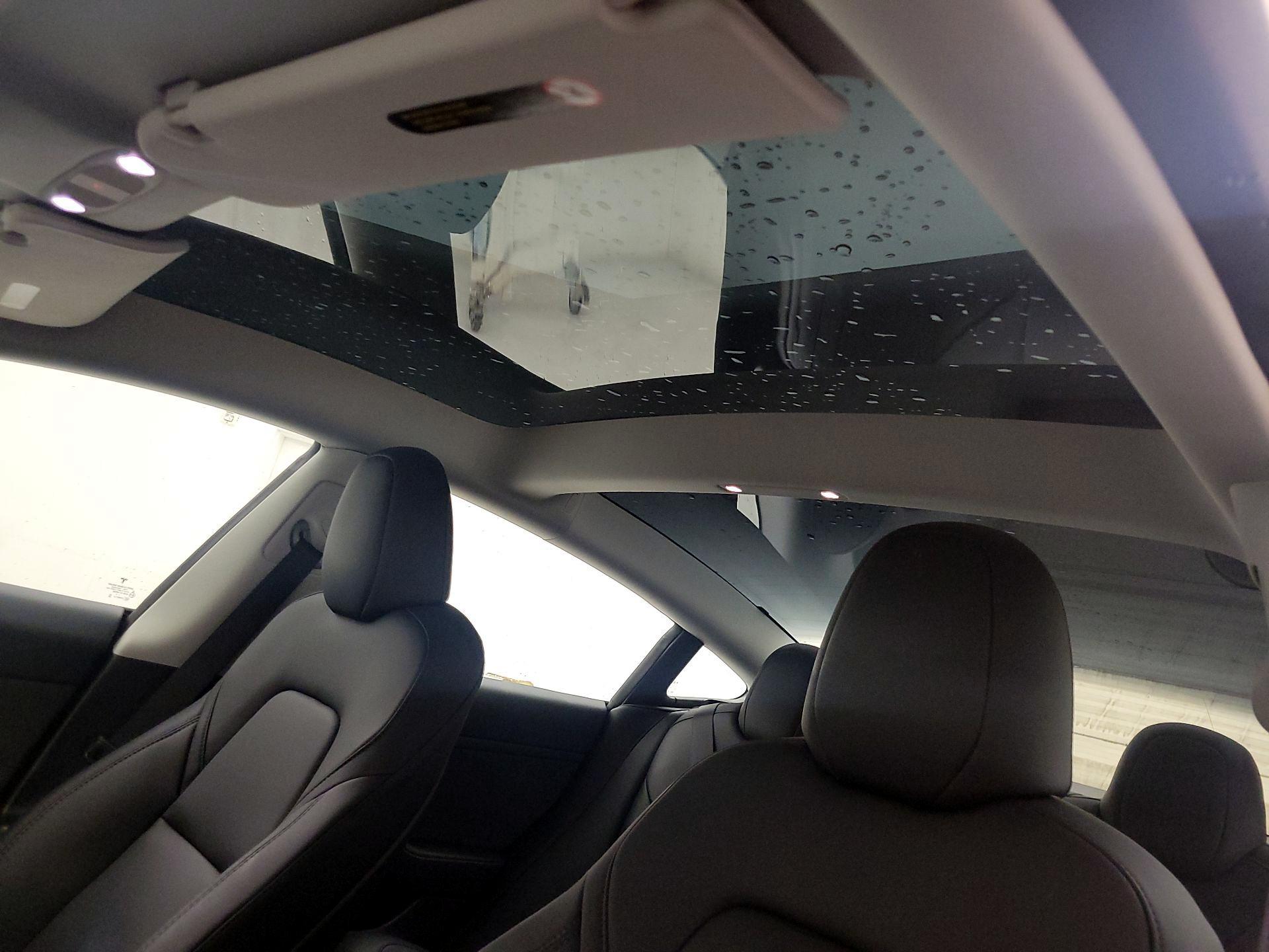 Thumbnail: 2023 Tesla Model 3 - 19