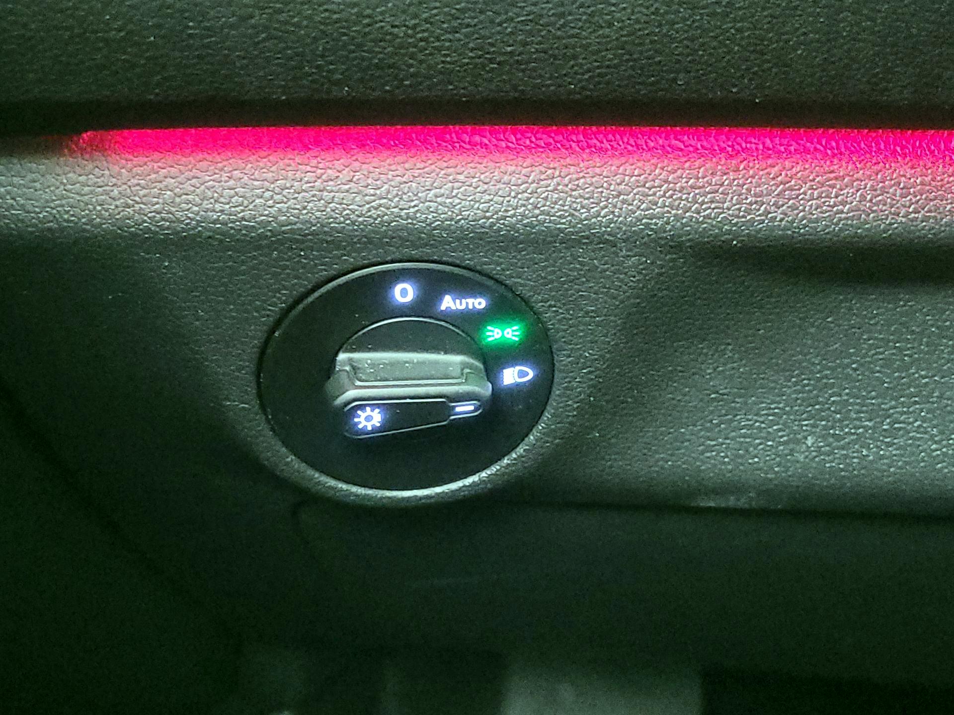 Thumbnail: 2019 Volkswagen Jetta - 13