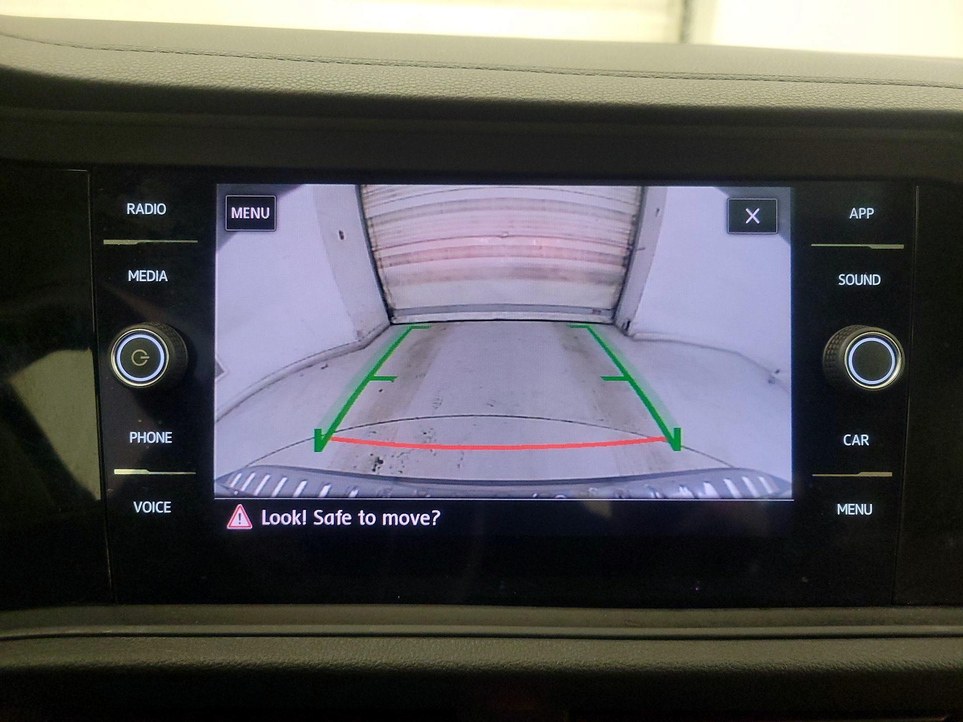 Thumbnail: 2019 Volkswagen Jetta - 14