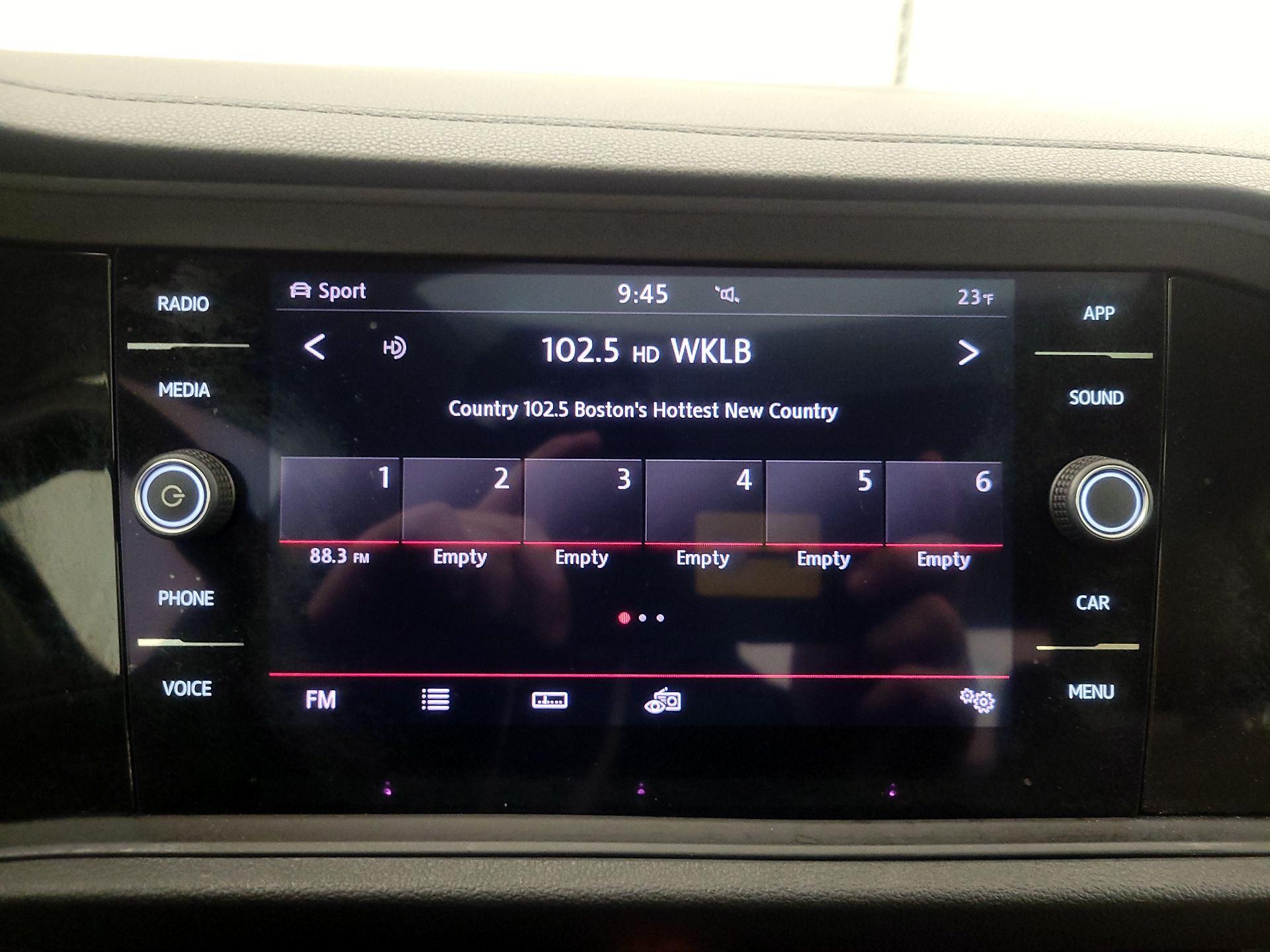 Thumbnail: 2019 Volkswagen Jetta - 15