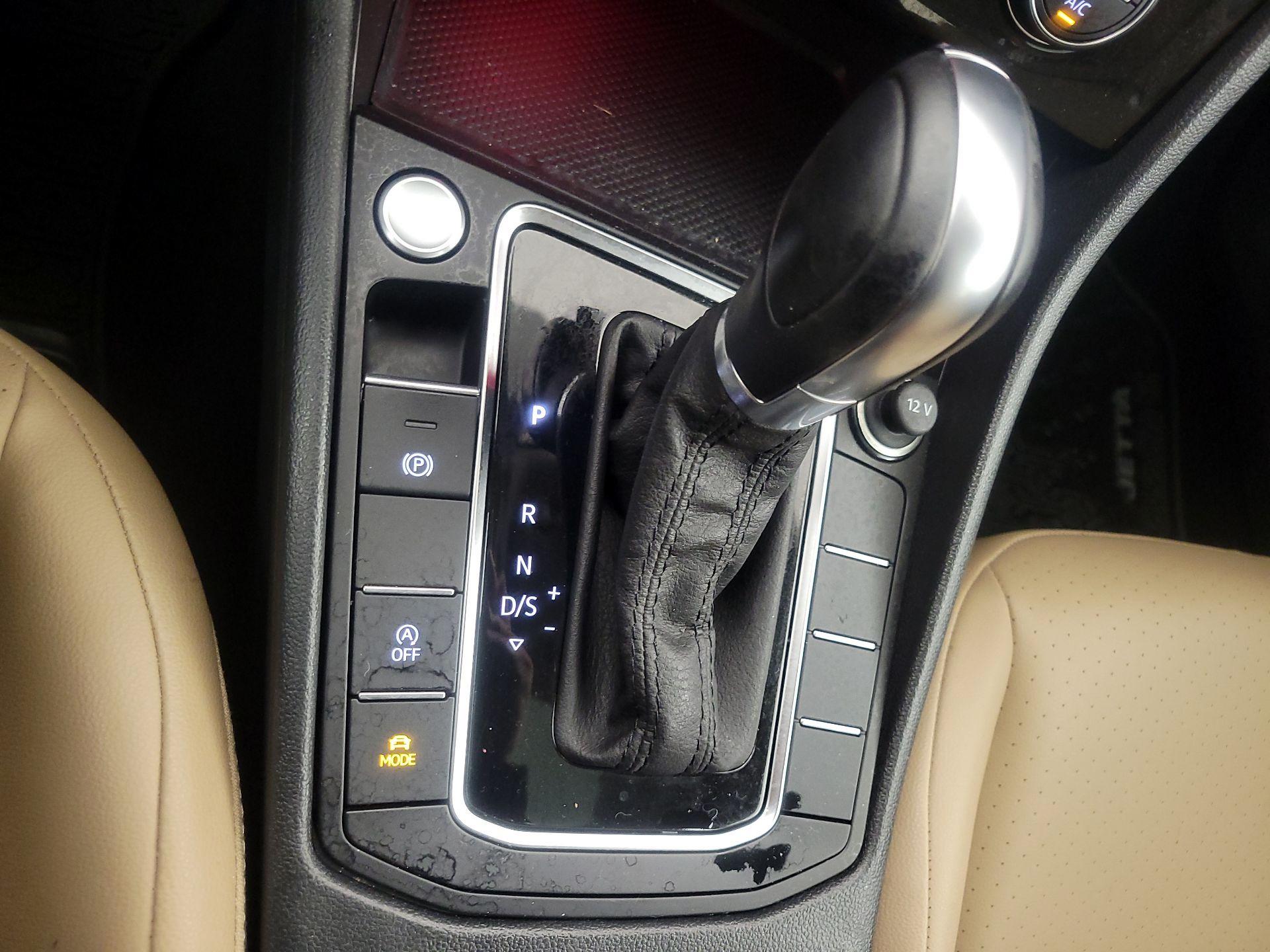 Thumbnail: 2019 Volkswagen Jetta - 17