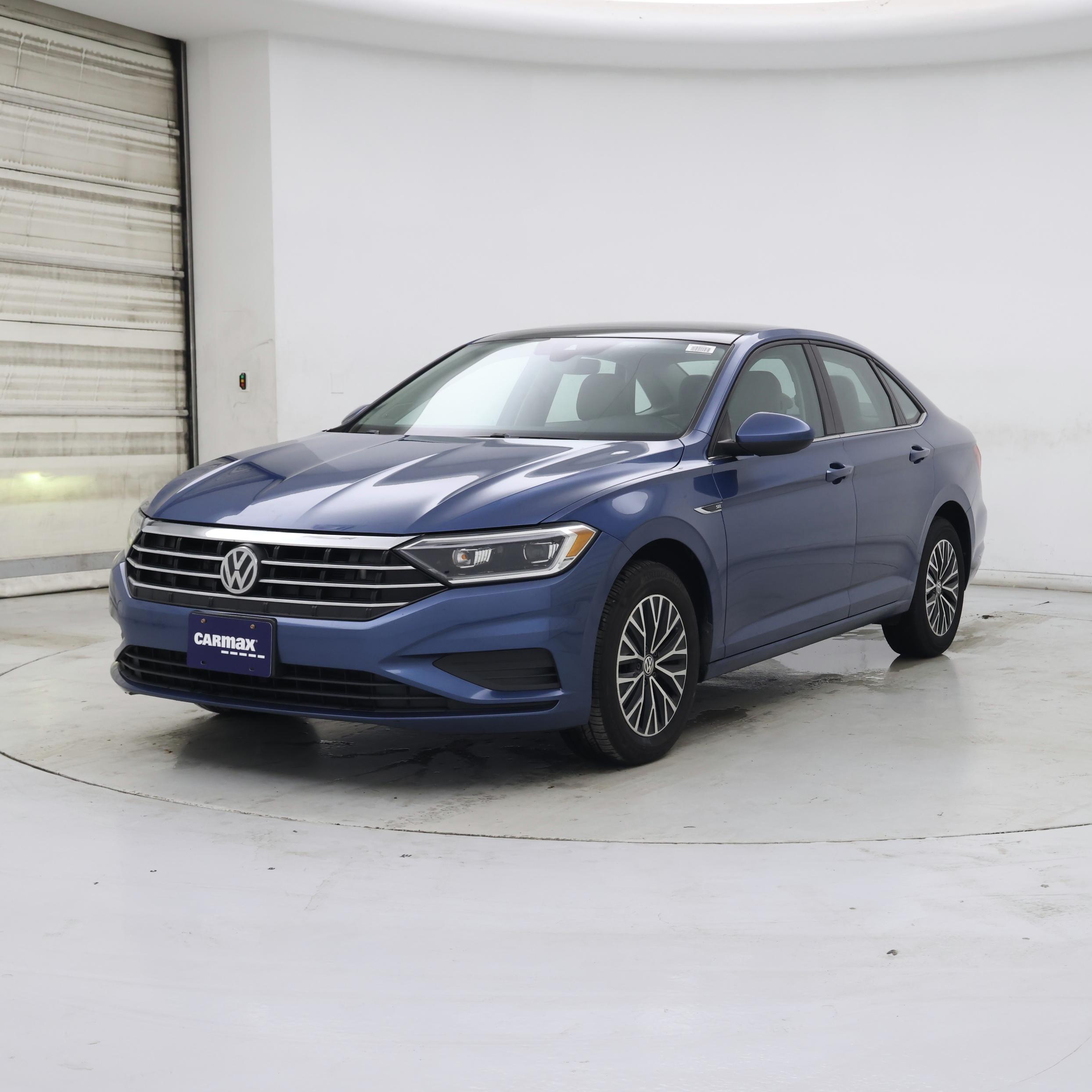 Thumbnail: 2019 Volkswagen Jetta - 4