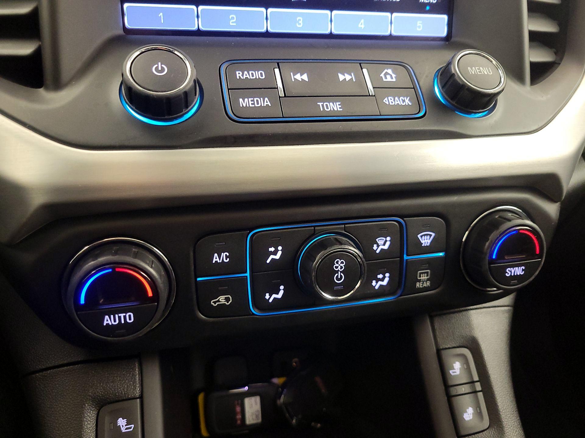 Thumbnail: 2018 GMC Acadia - 17