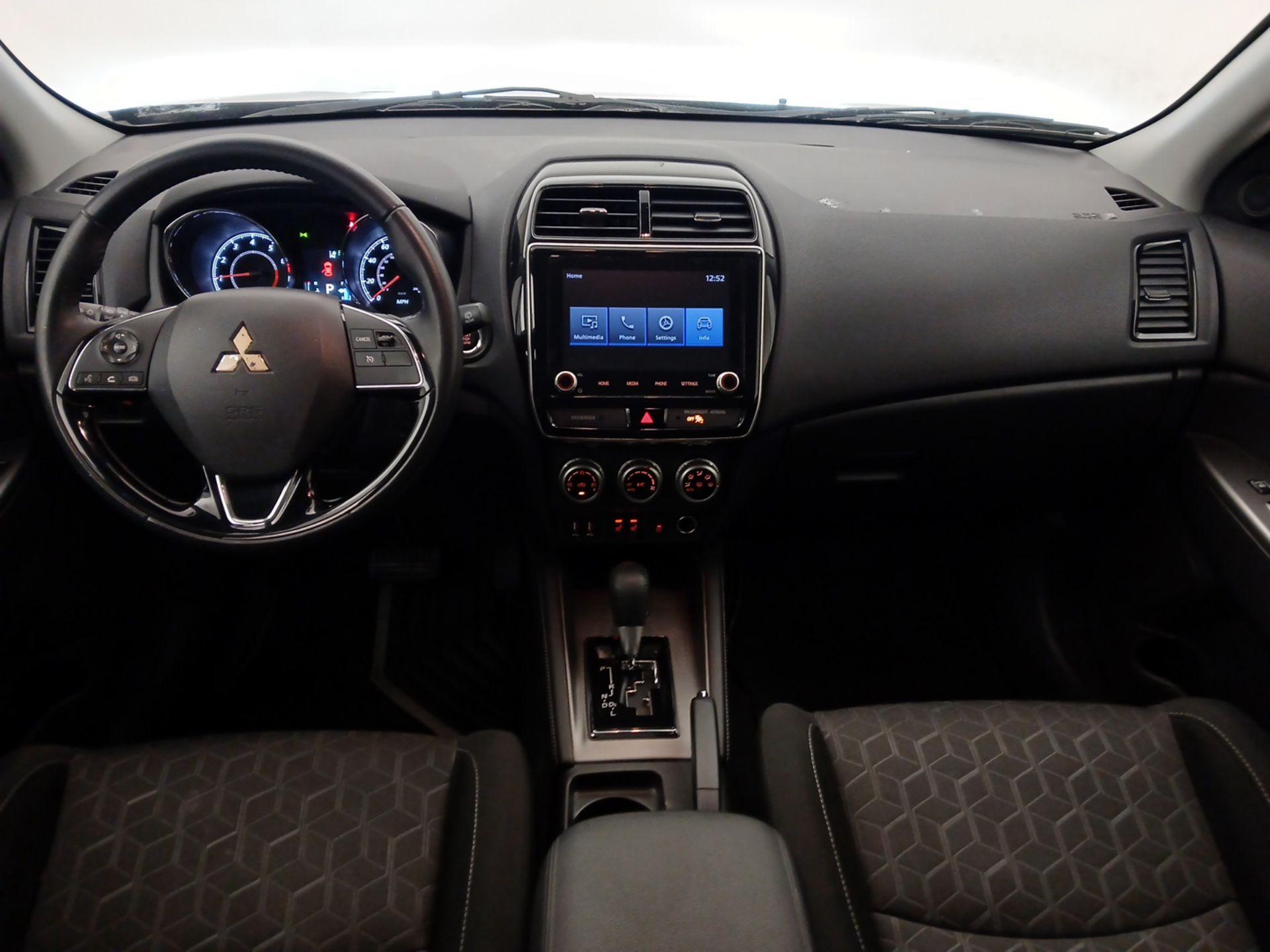 Thumbnail: 2020 Mitsubishi Outlander Sport - 9