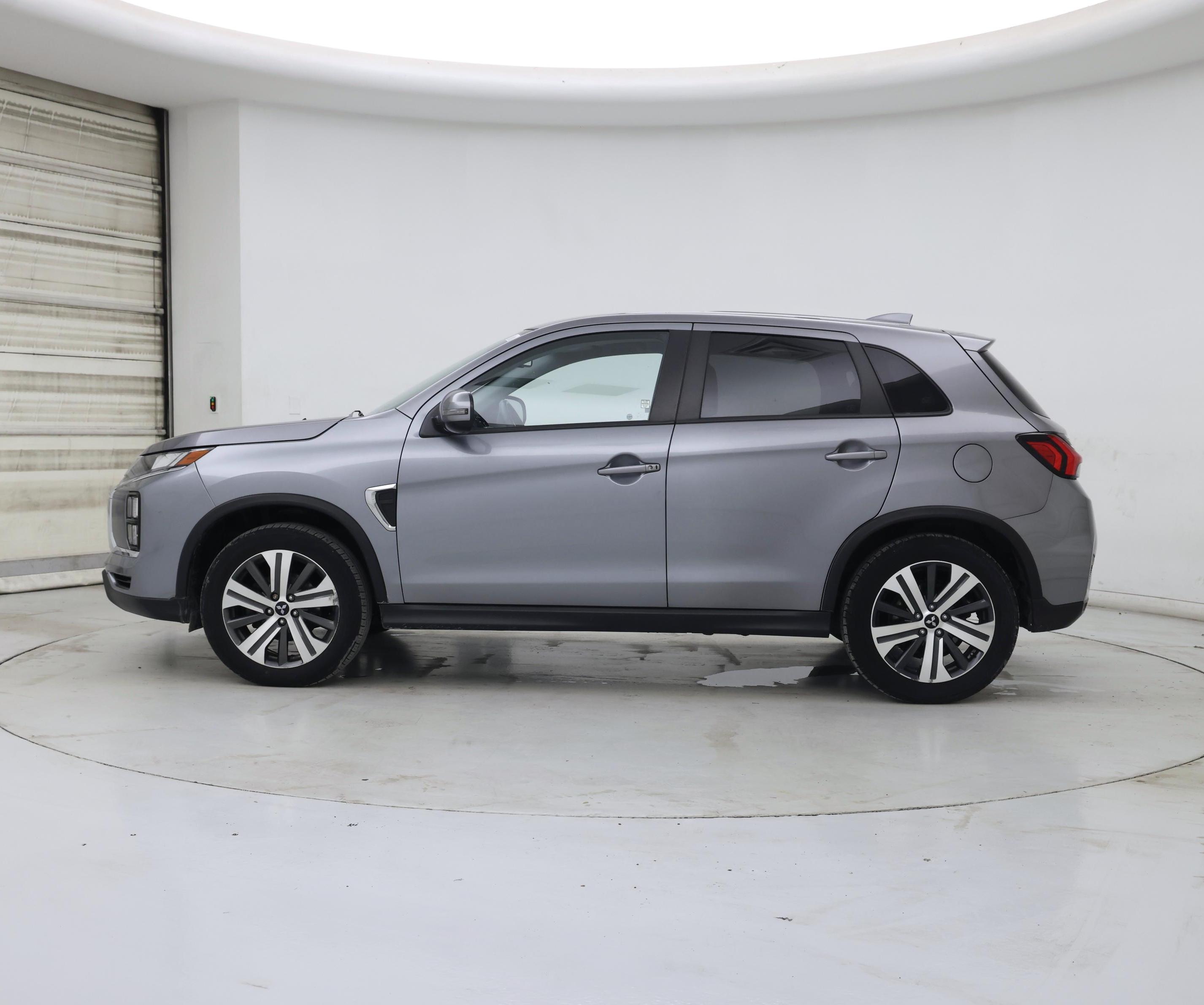 Thumbnail: 2020 Mitsubishi Outlander Sport - 3
