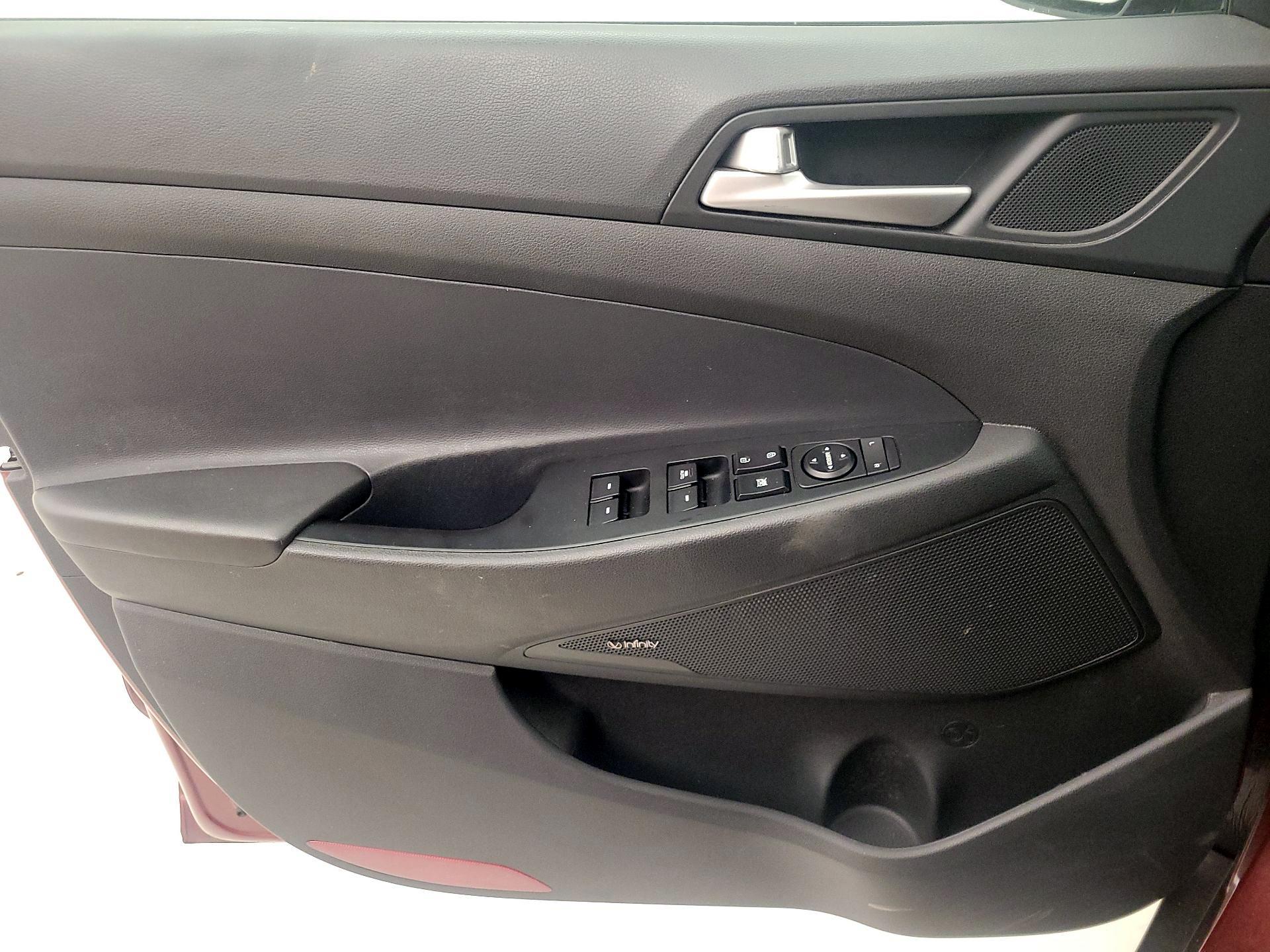 Thumbnail: 2019 Hyundai Tucson - 12