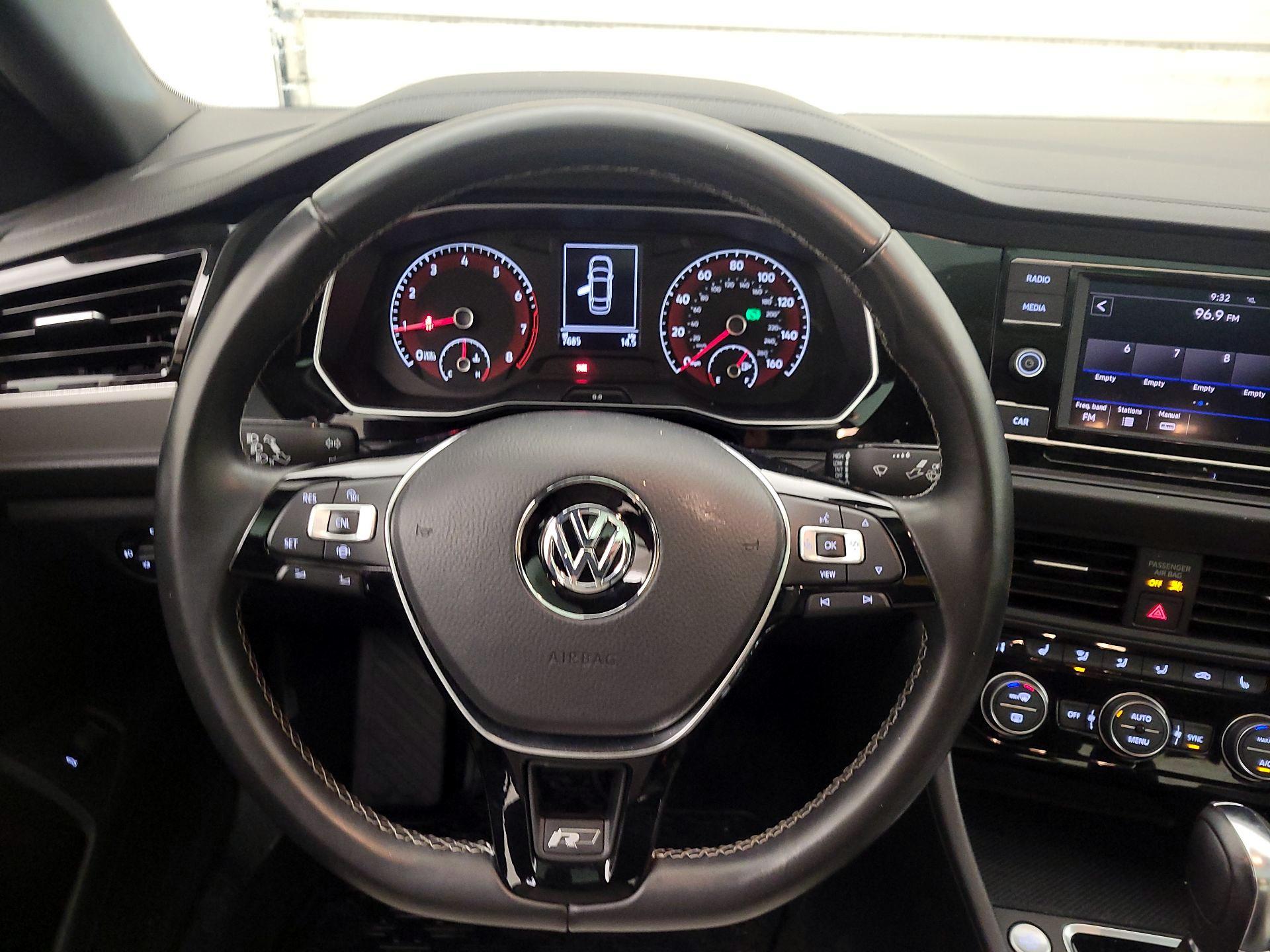 Thumbnail: 2019 Volkswagen Jetta - 10