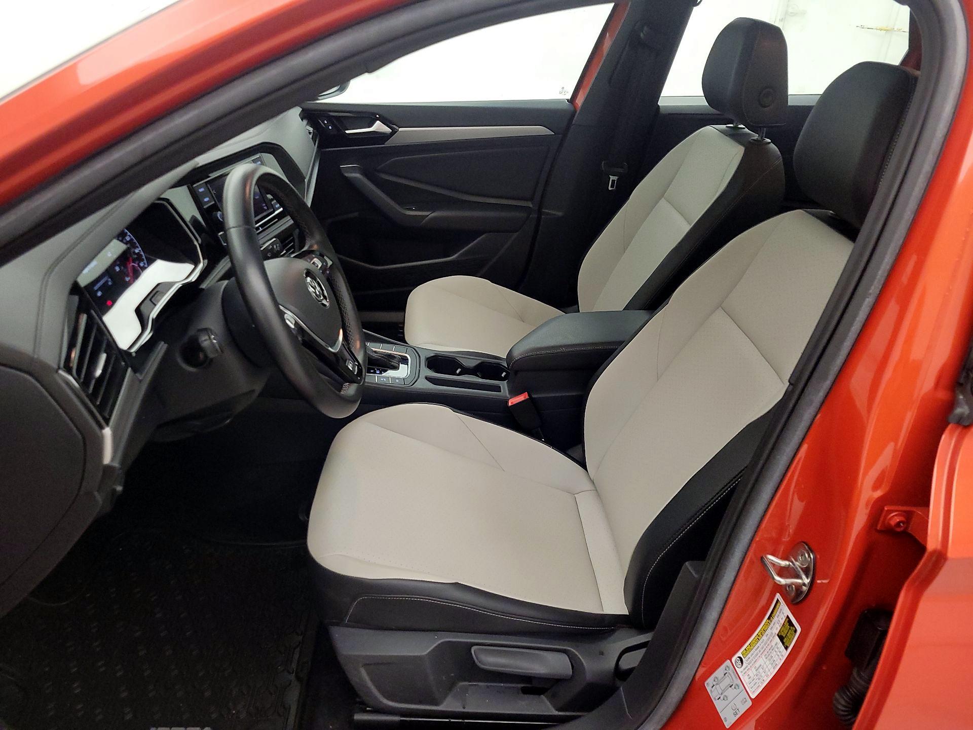 Thumbnail: 2019 Volkswagen Jetta - 11