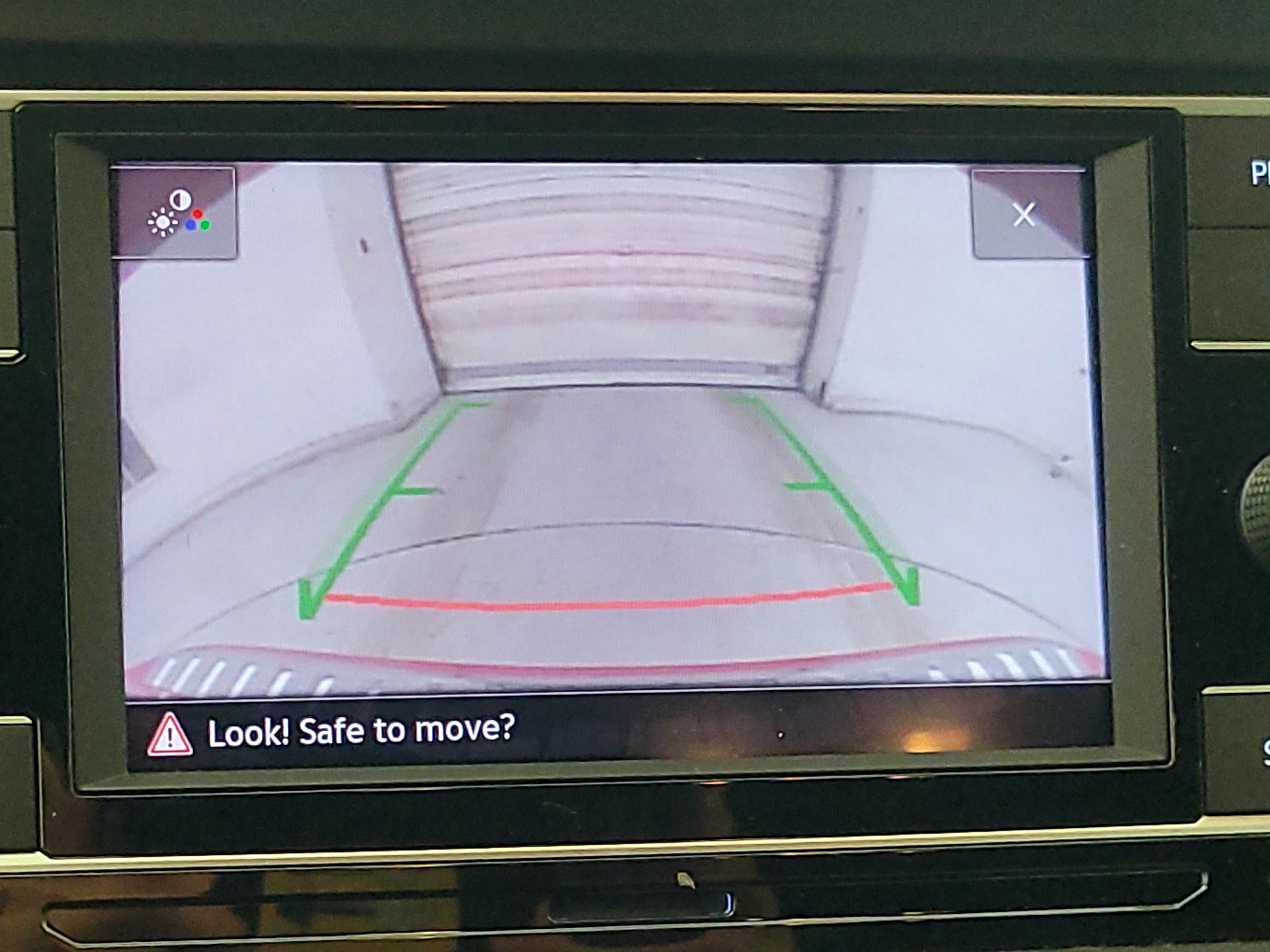 Thumbnail: 2019 Volkswagen Jetta - 14