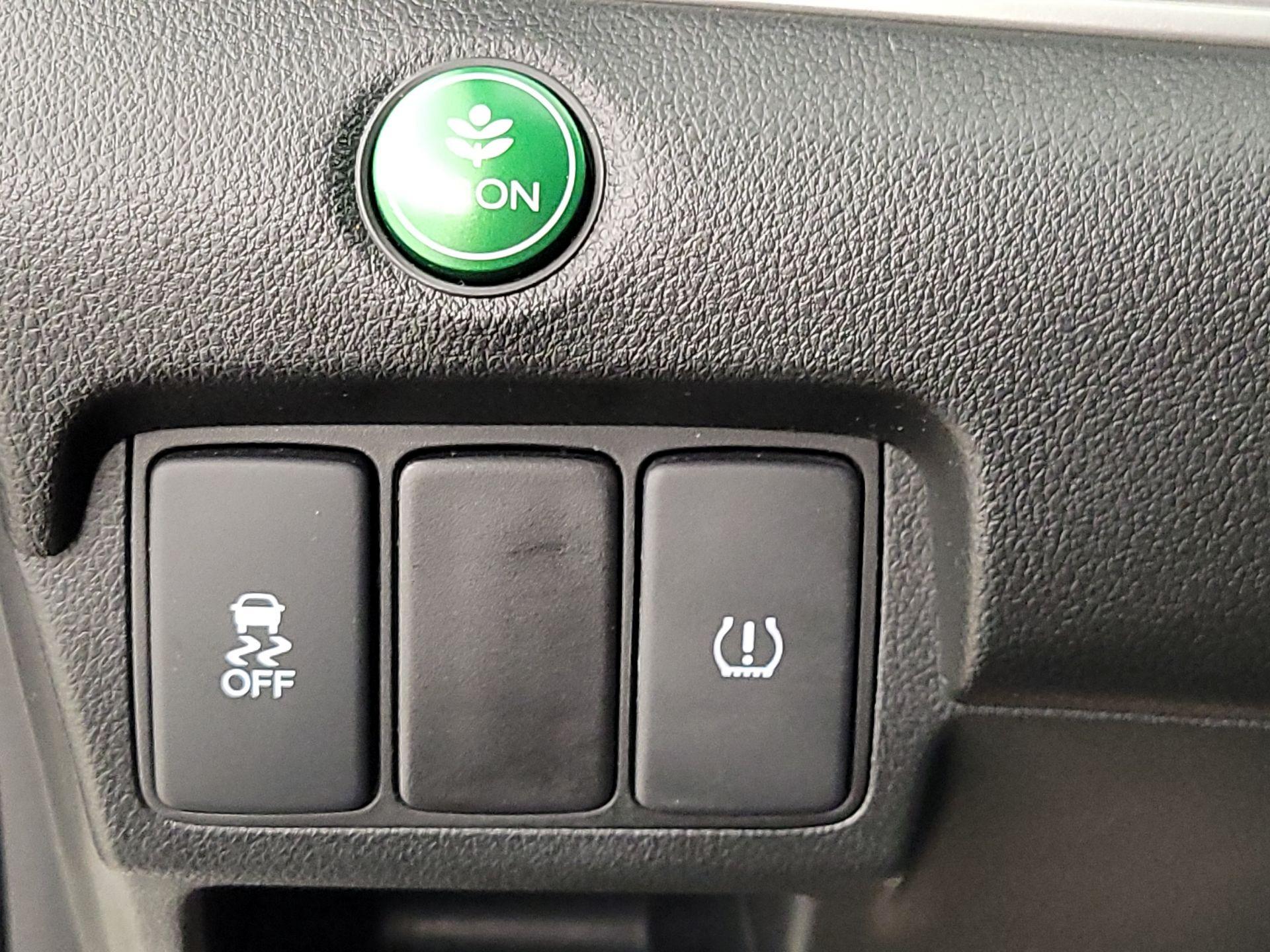 Thumbnail: 2016 Honda CR-V - 13