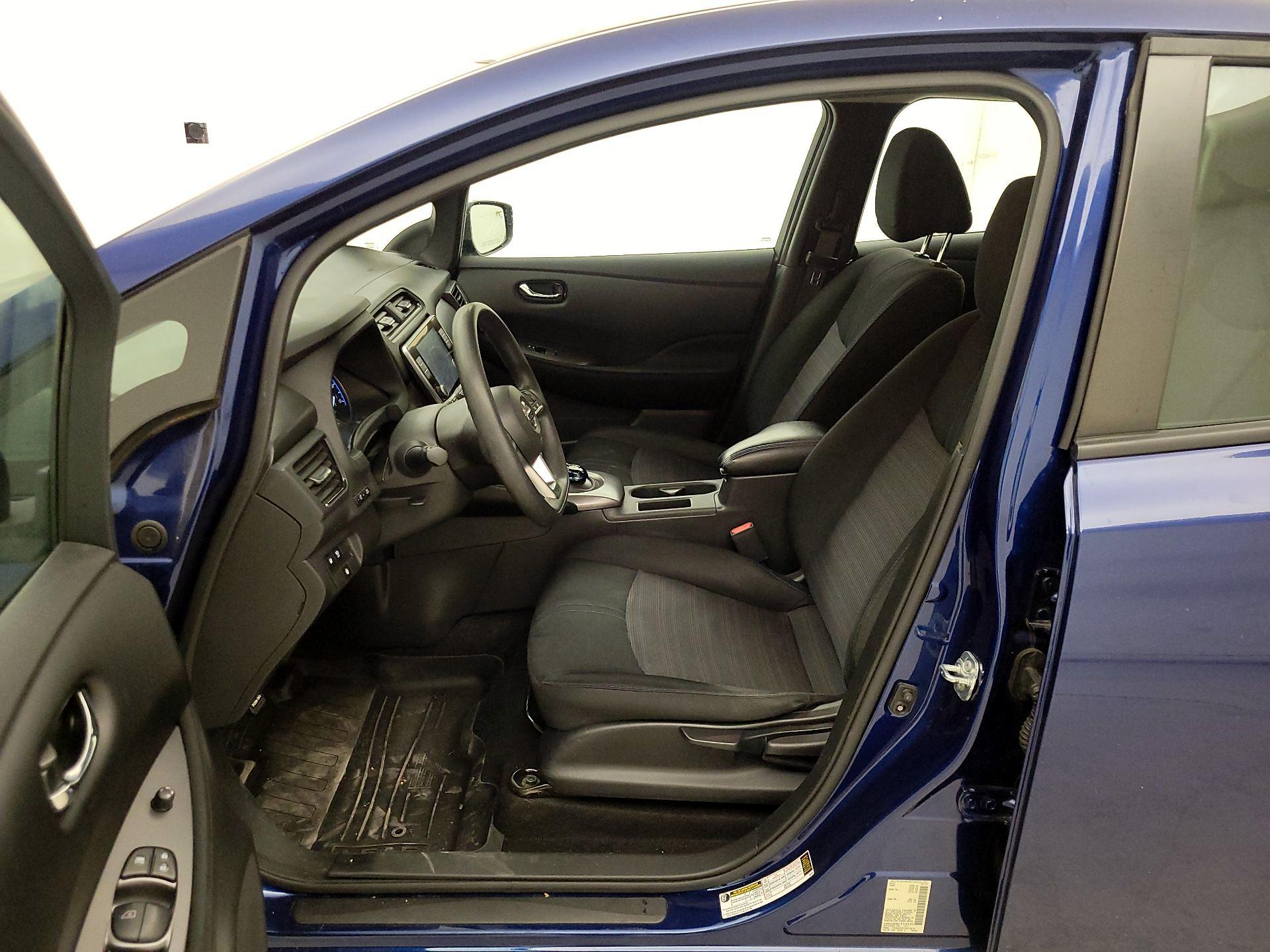 Thumbnail: 2021 Nissan Leaf - 11