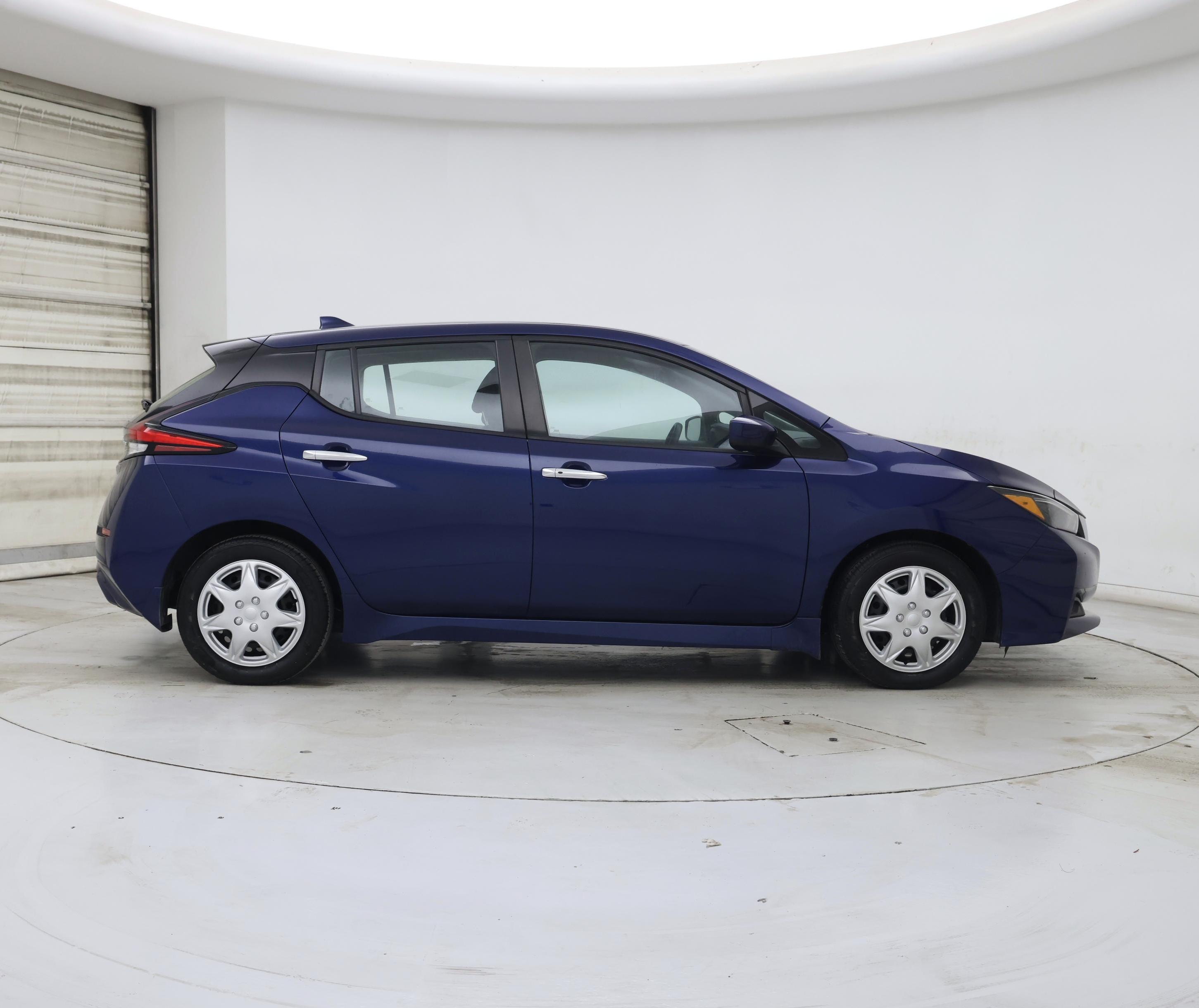 Thumbnail: 2021 Nissan Leaf - 7