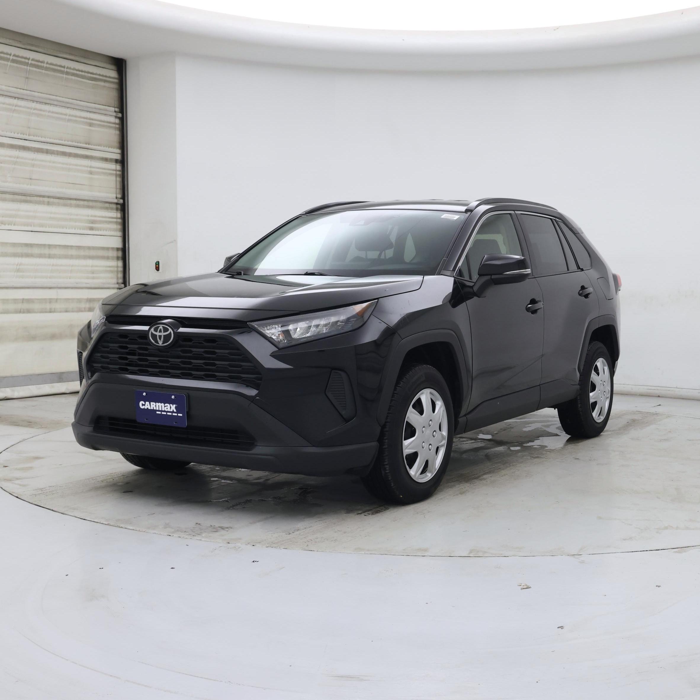 Thumbnail: 2019 Toyota RAV4 - 4
