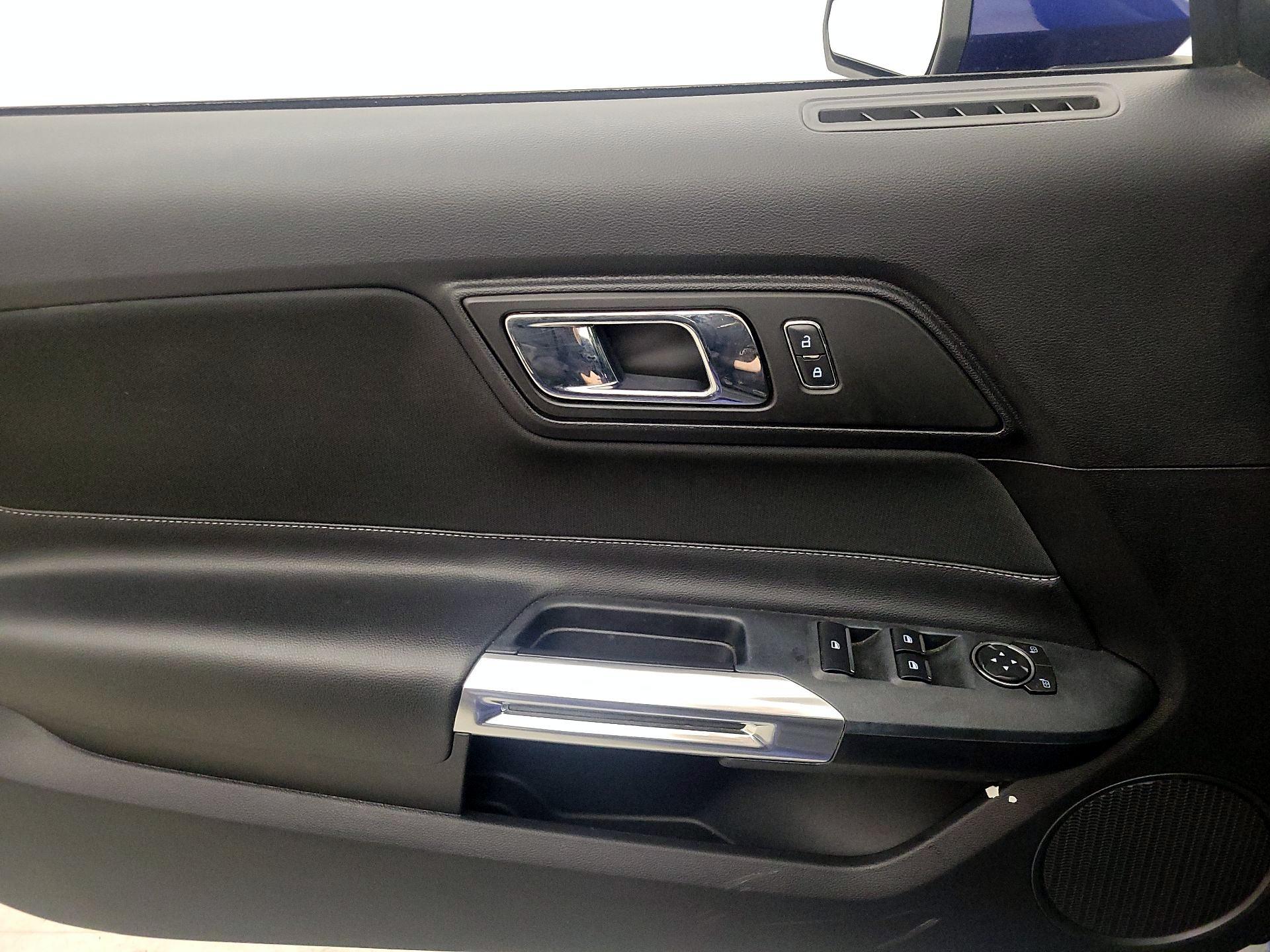 Thumbnail: 2015 Ford Mustang - 12