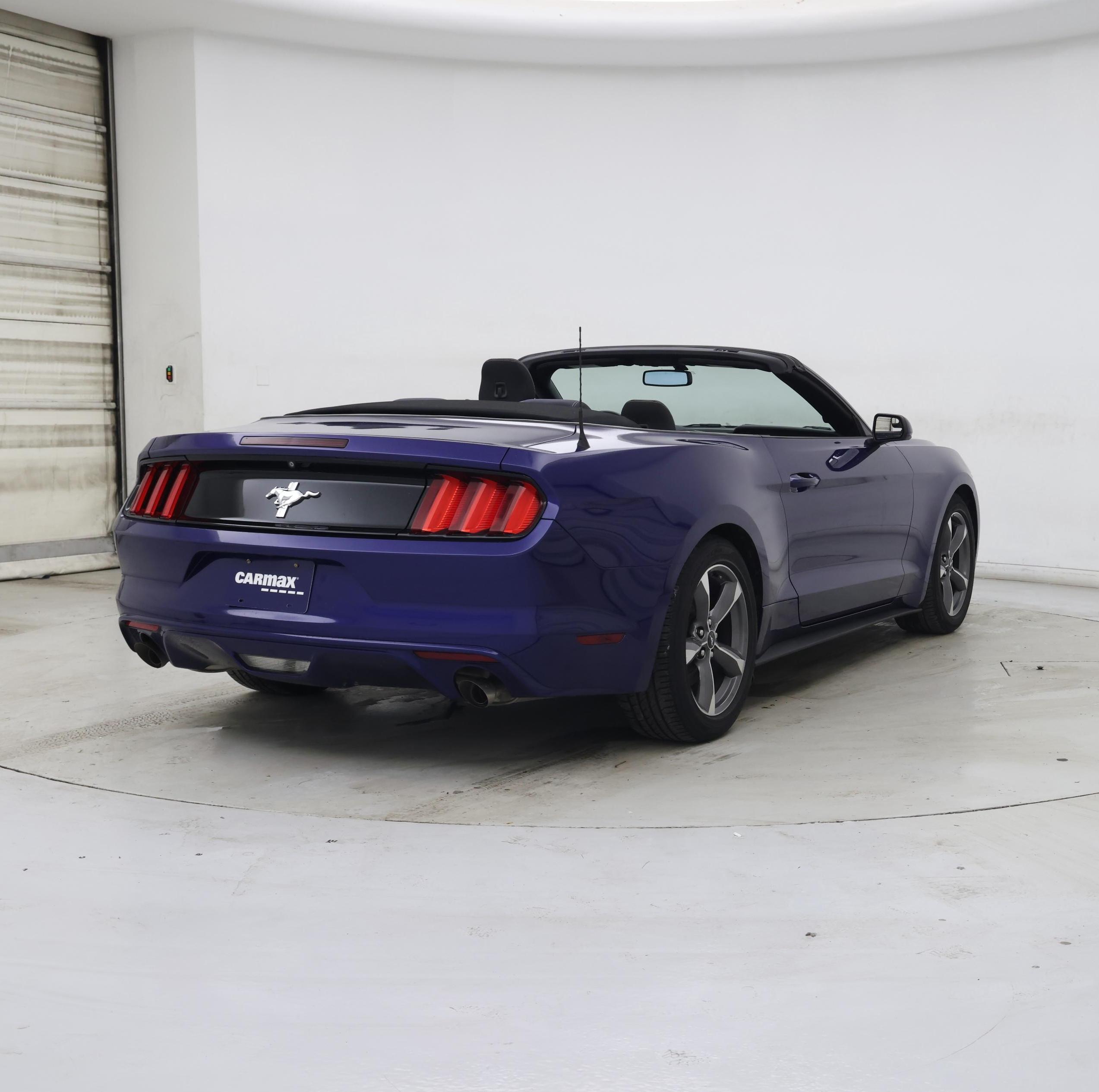 Thumbnail: 2015 Ford Mustang - 8