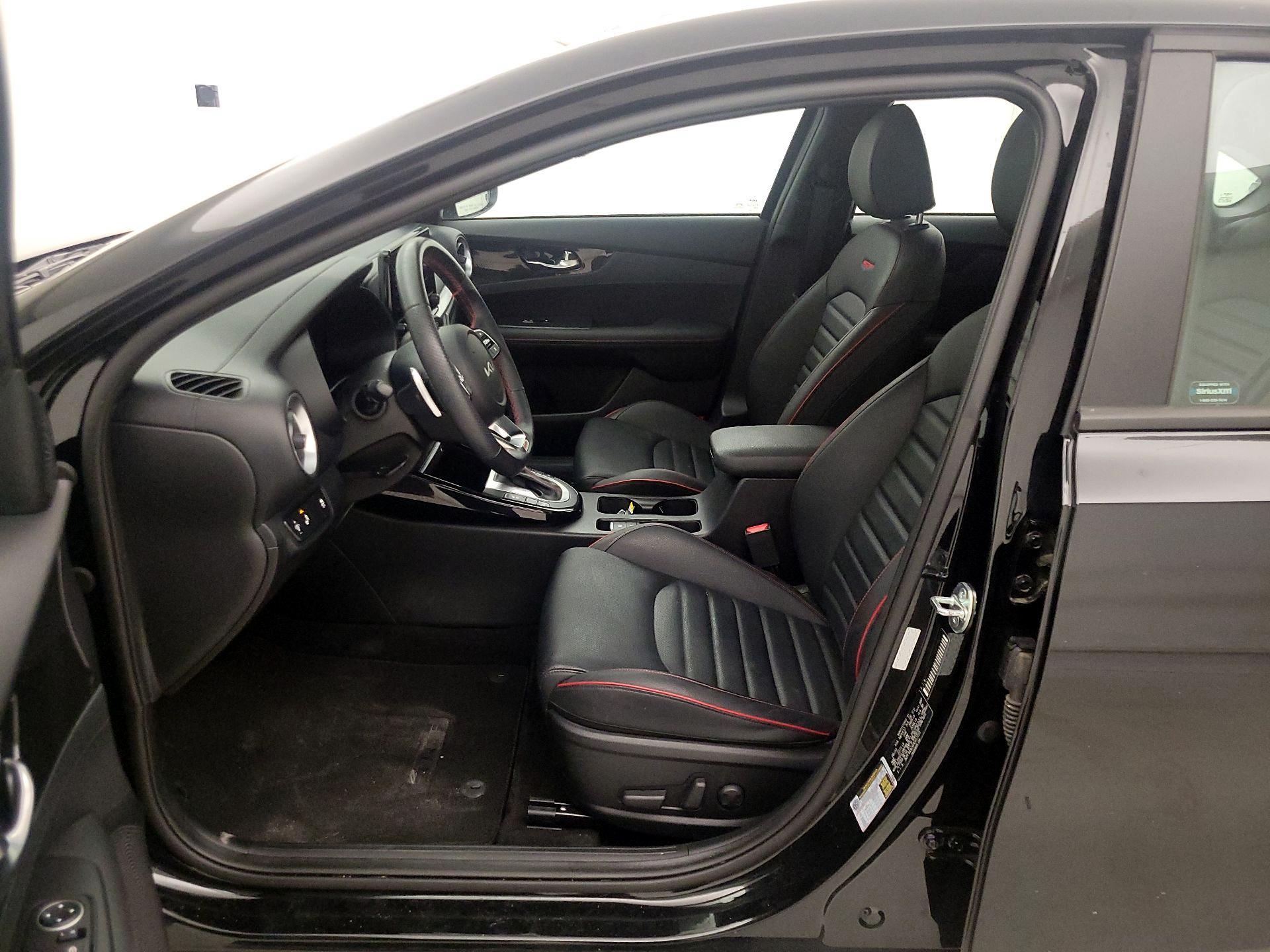 Thumbnail: 2023 Kia Forte - 11