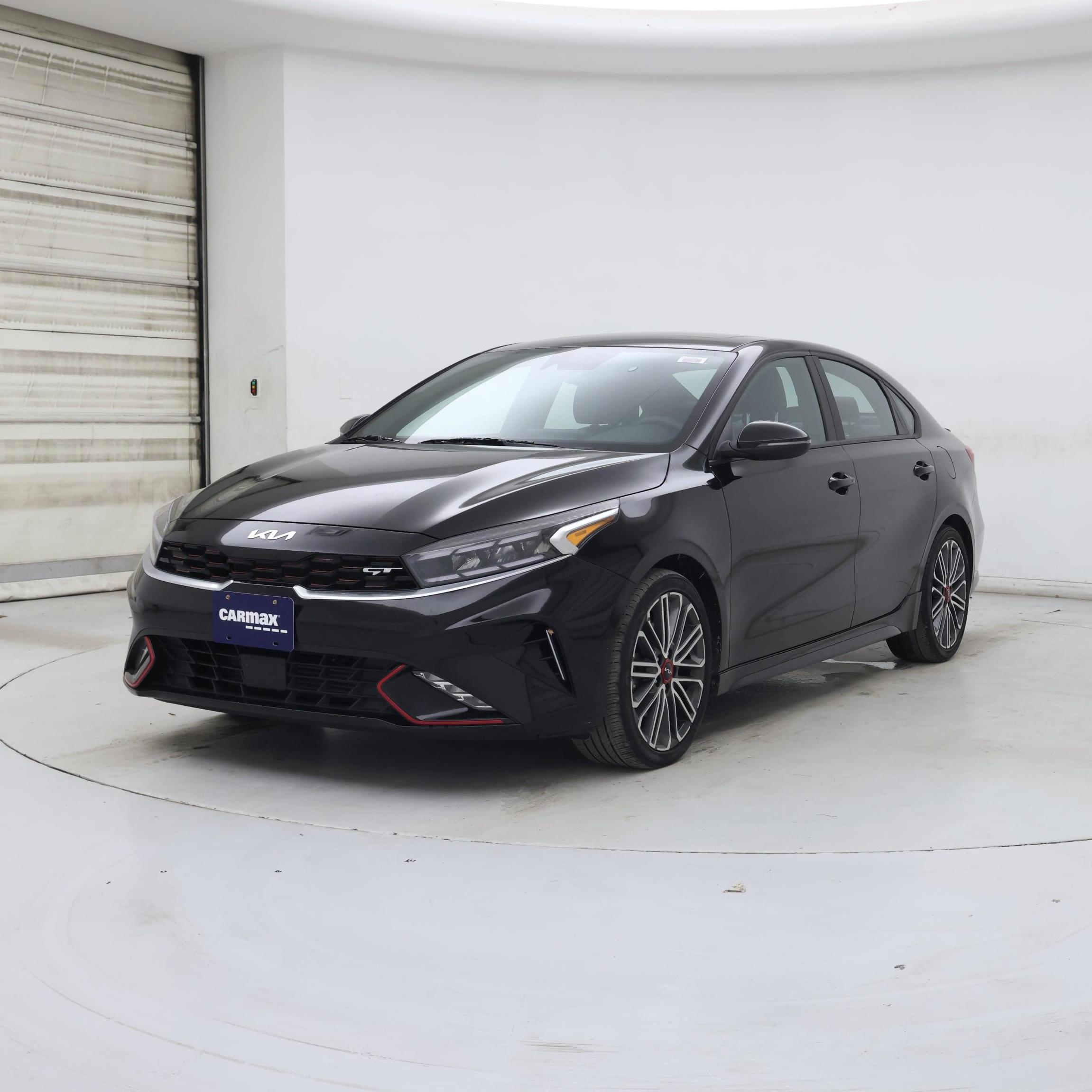 Thumbnail: 2023 Kia Forte - 4