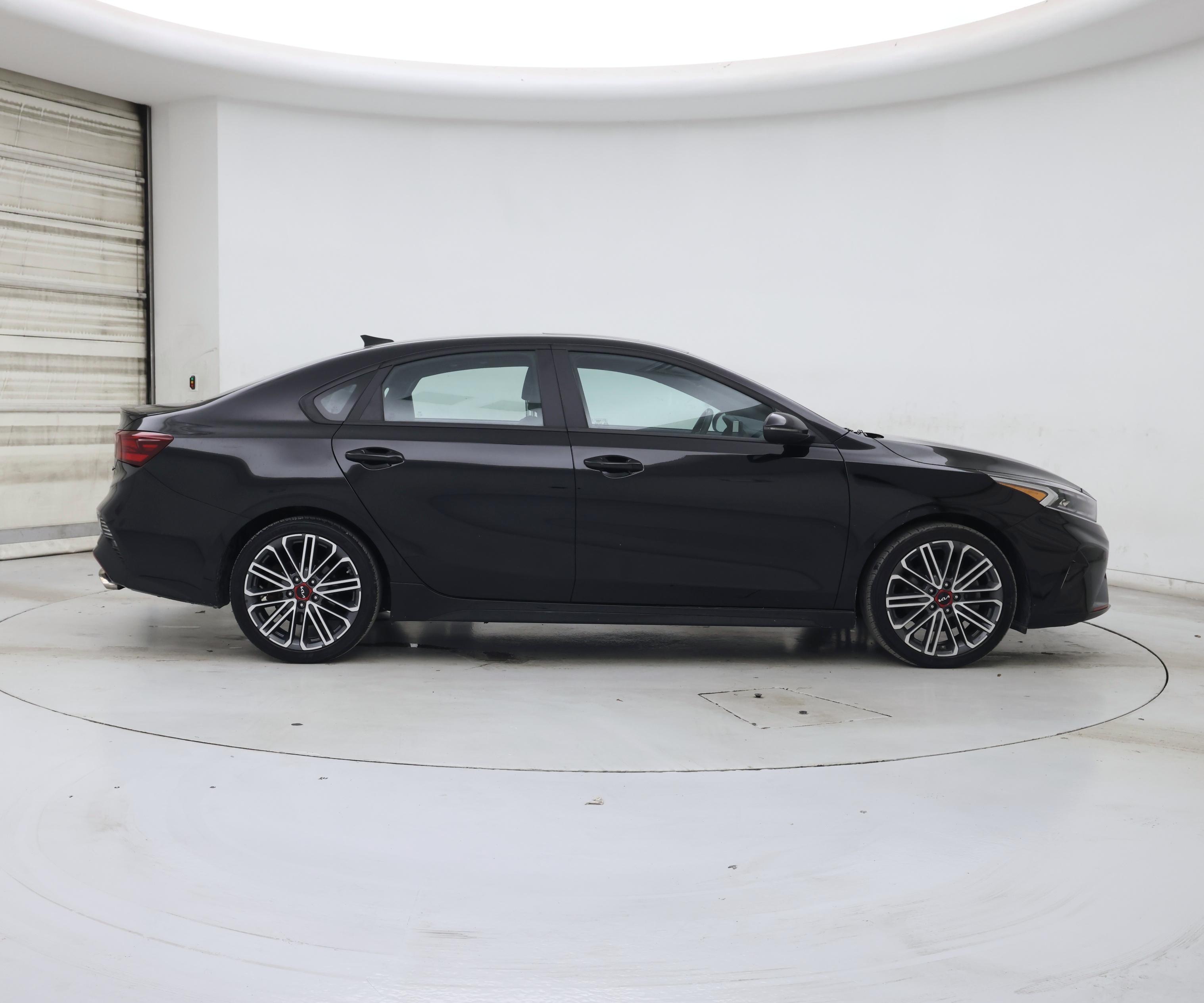 Thumbnail: 2023 Kia Forte - 7