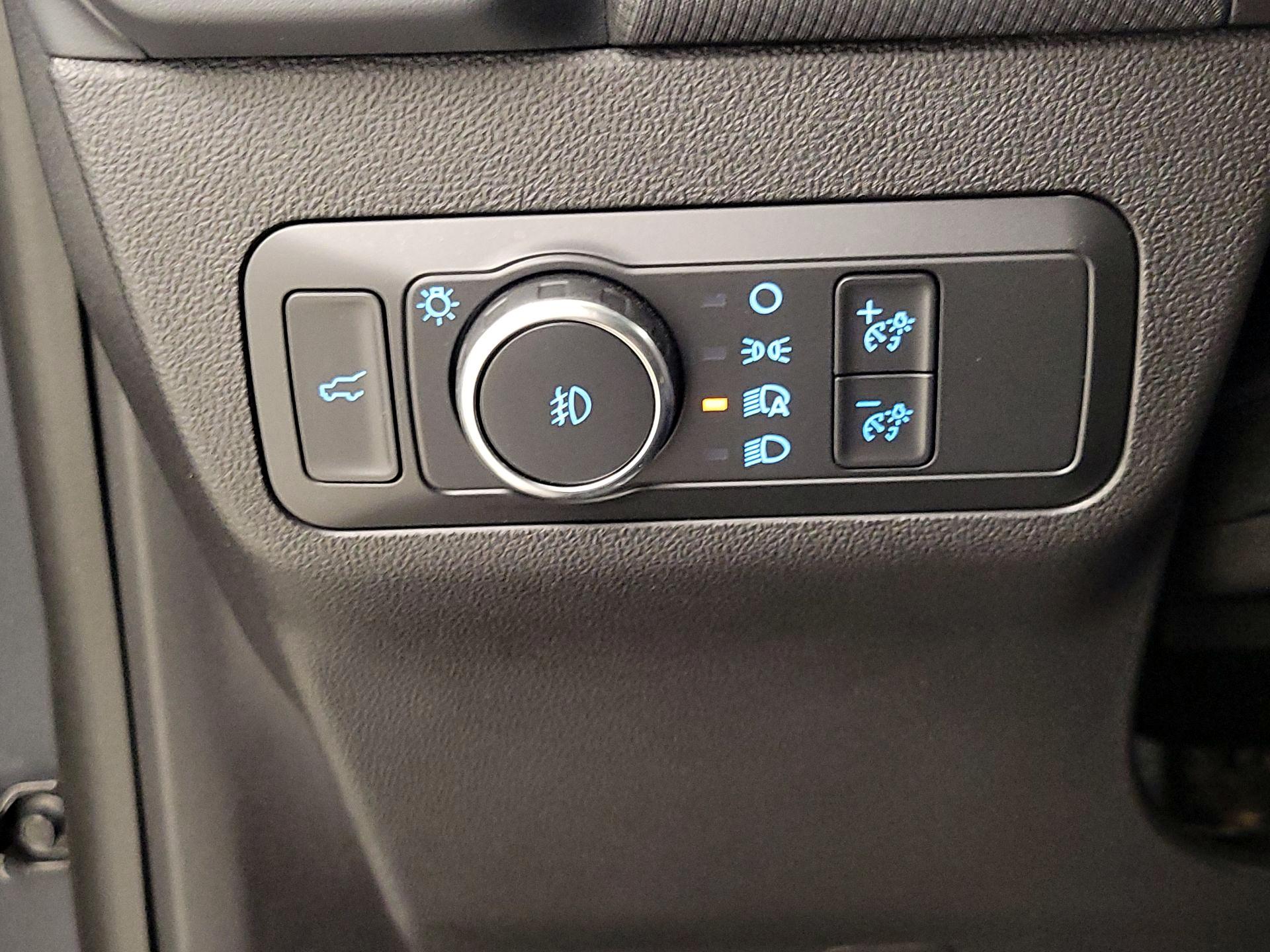 Thumbnail: 2022 Ford Bronco Sport - 13