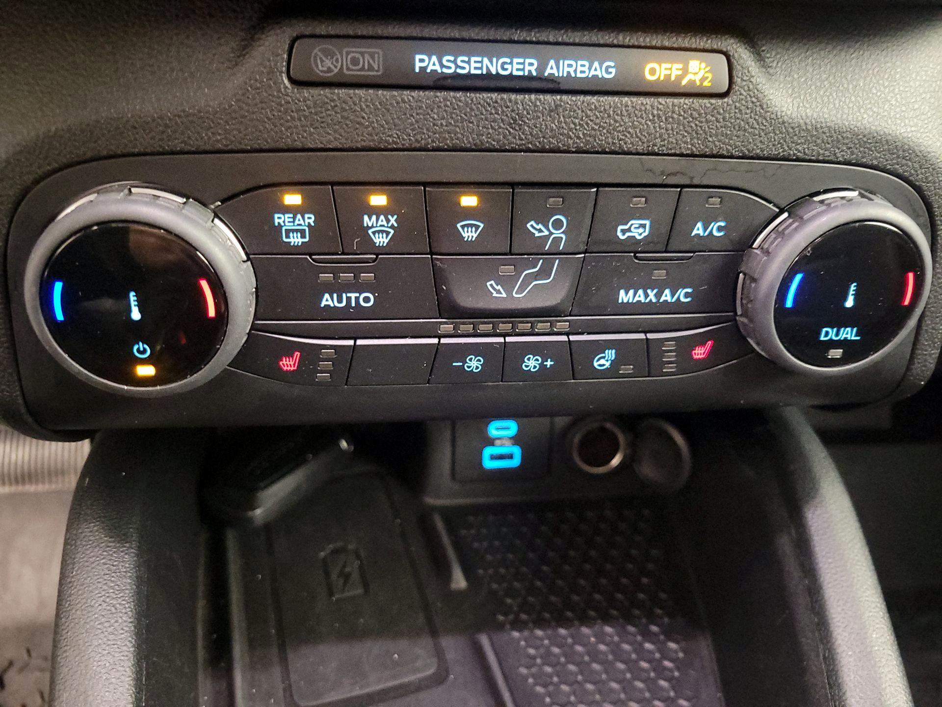 Thumbnail: 2022 Ford Bronco Sport - 16