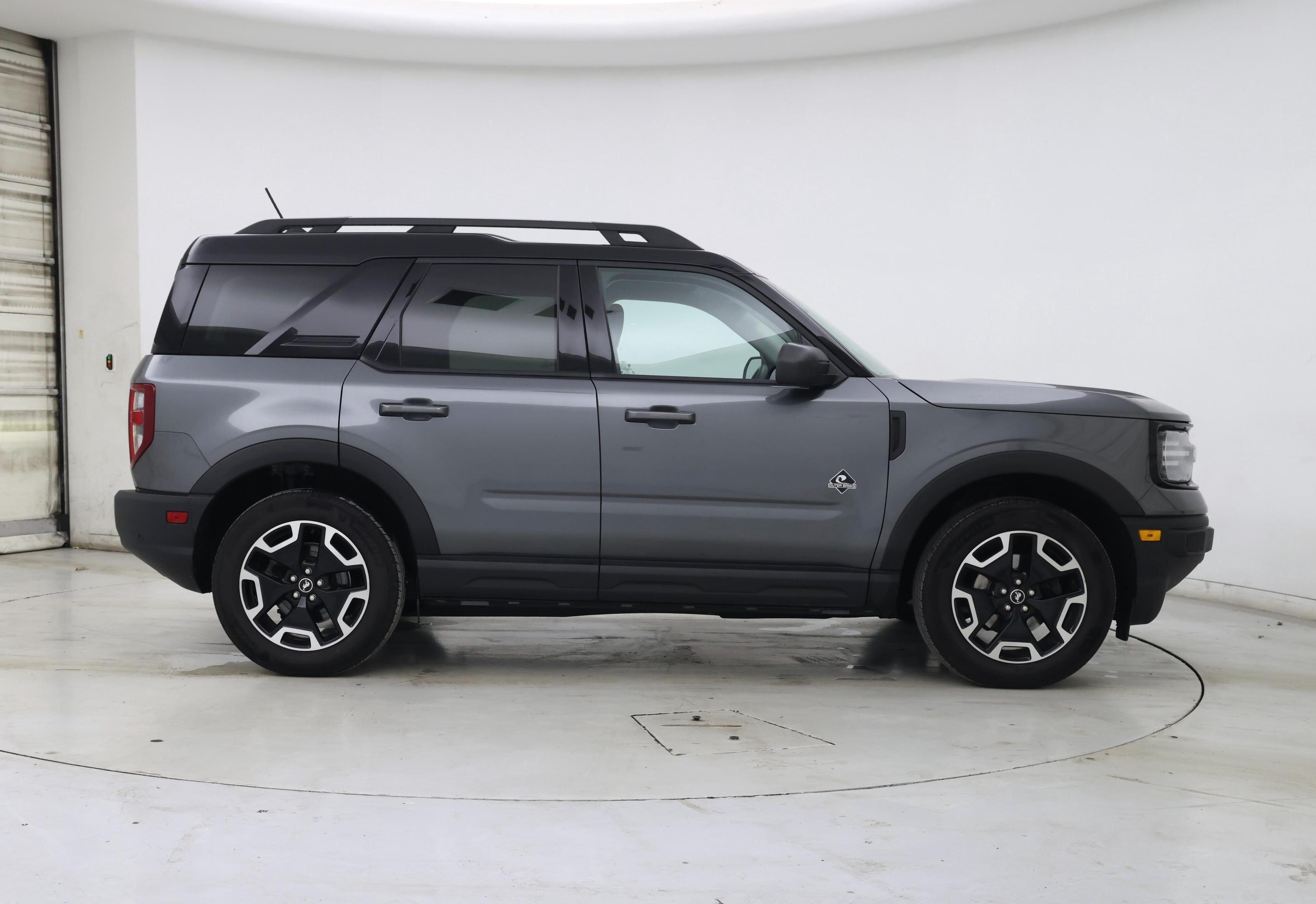 Thumbnail: 2022 Ford Bronco Sport - 7