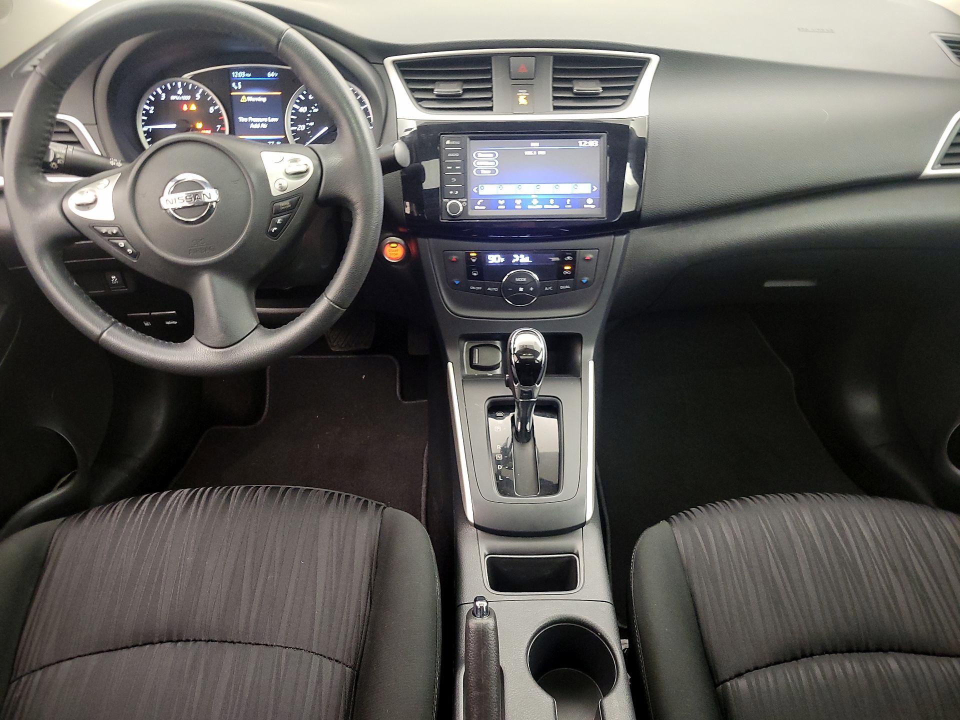 Thumbnail: 2019 Nissan Sentra - 9