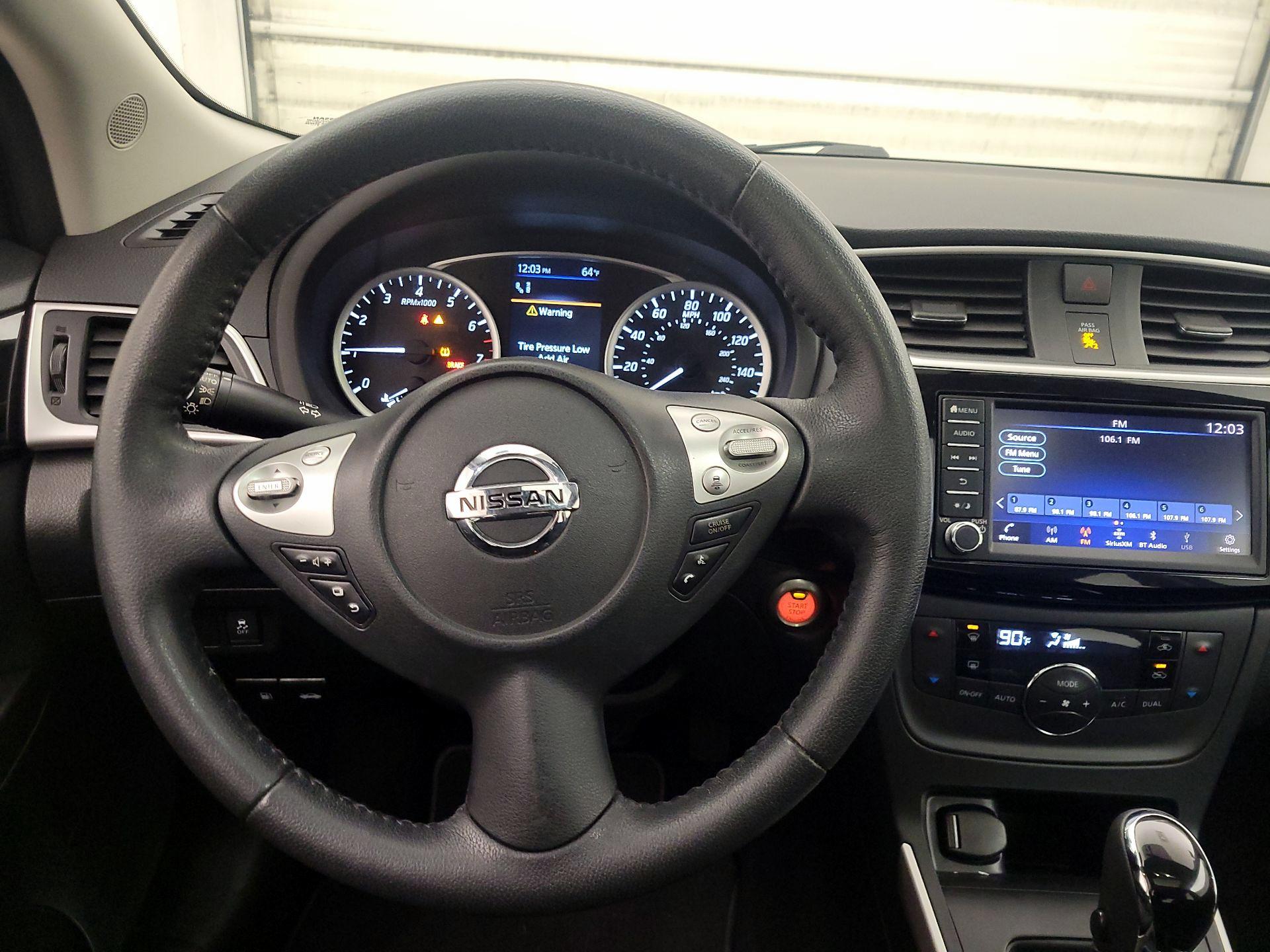 Thumbnail: 2019 Nissan Sentra - 10