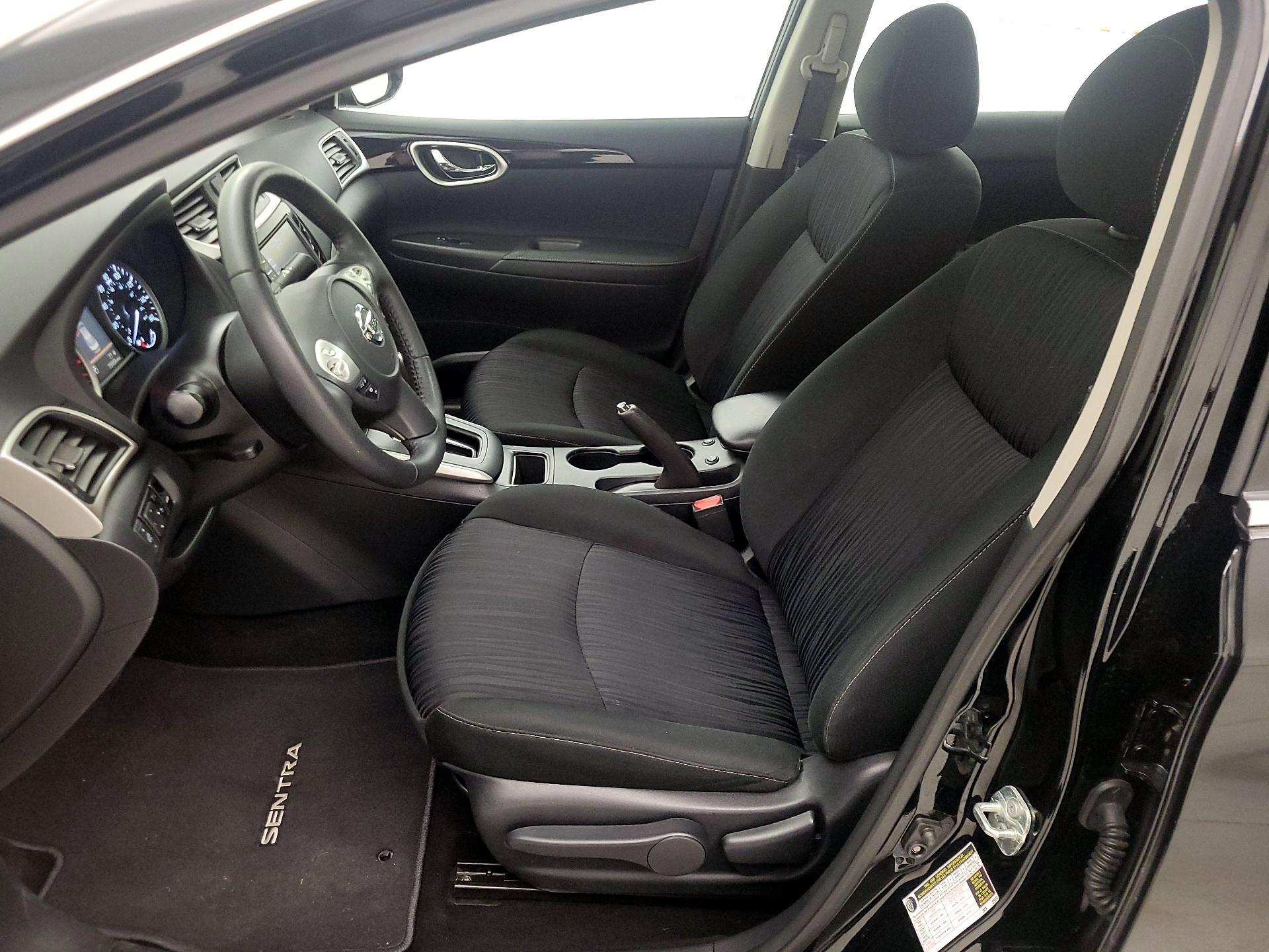 Thumbnail: 2019 Nissan Sentra - 11