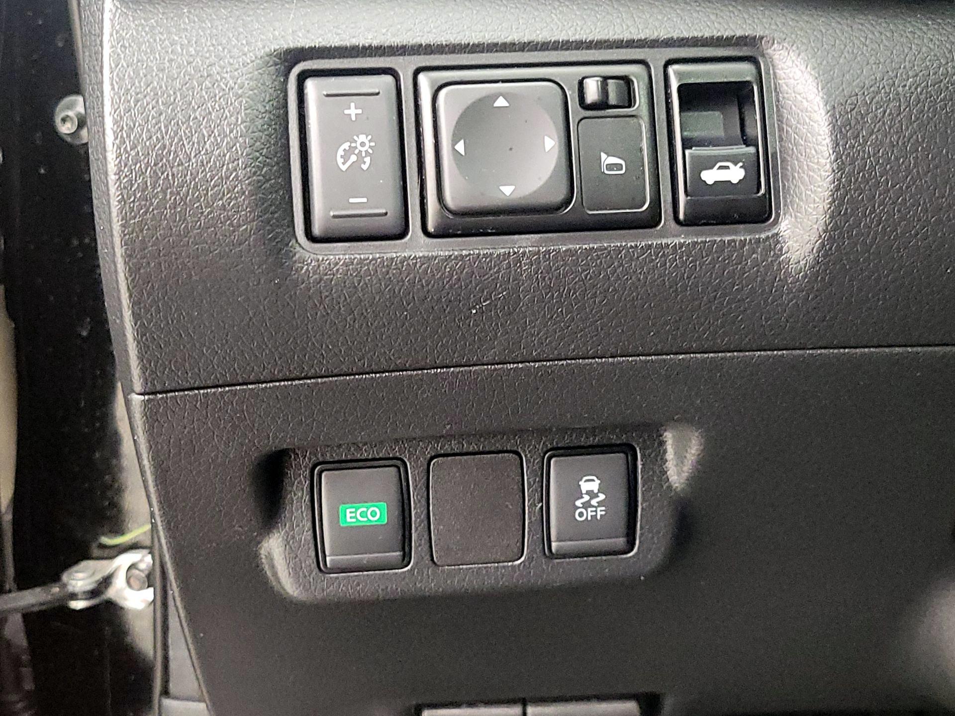 Thumbnail: 2019 Nissan Sentra - 13