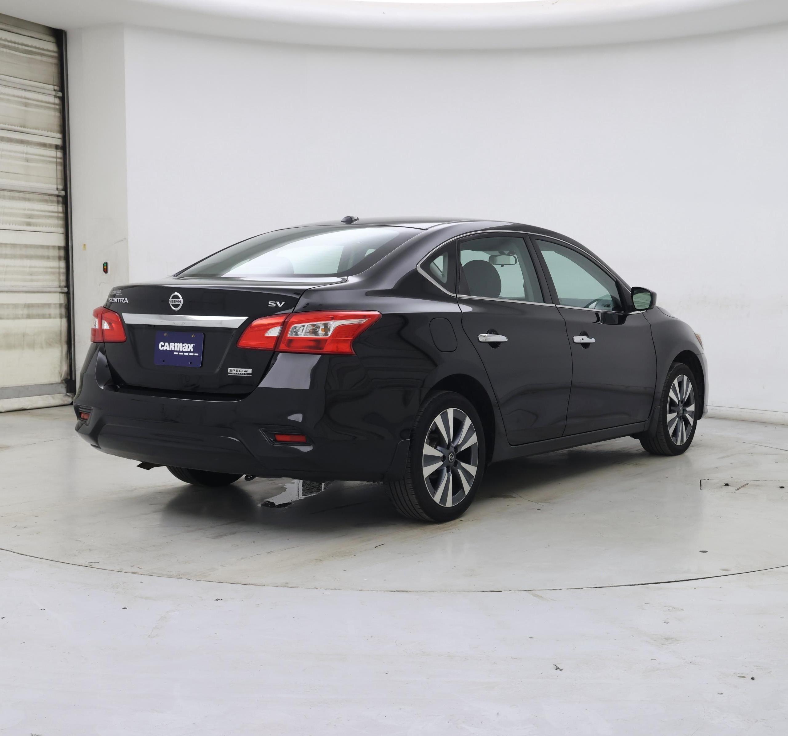 Thumbnail: 2019 Nissan Sentra - 8