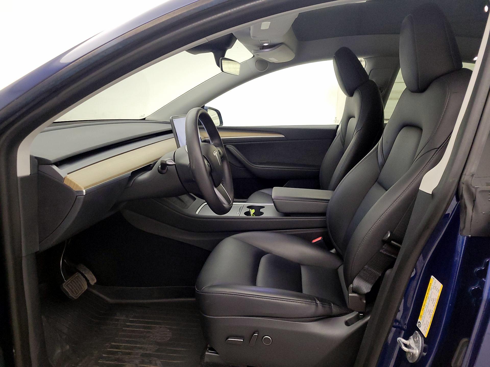 Thumbnail: 2023 Tesla Model Y - 11