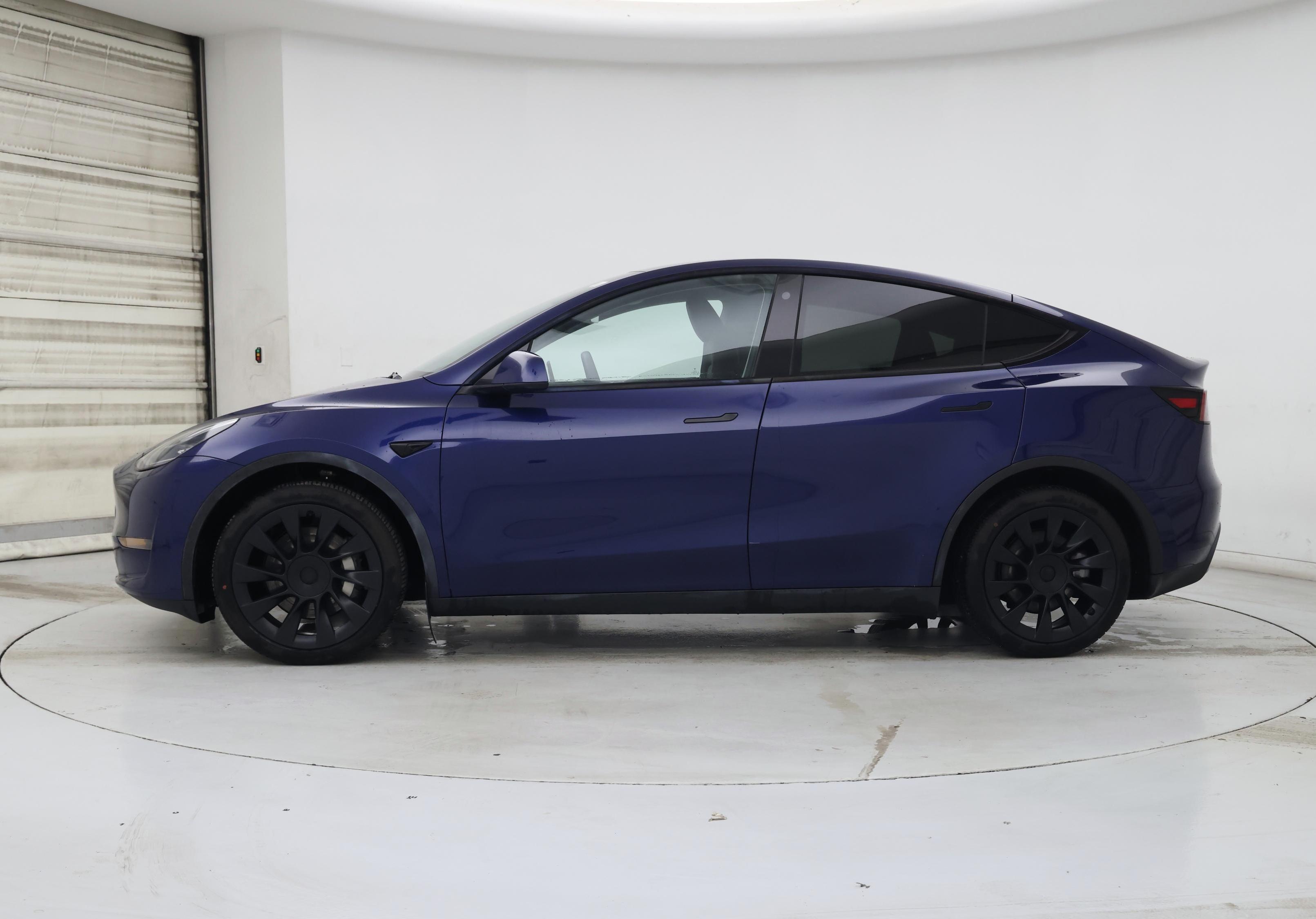 Thumbnail: 2023 Tesla Model Y - 3