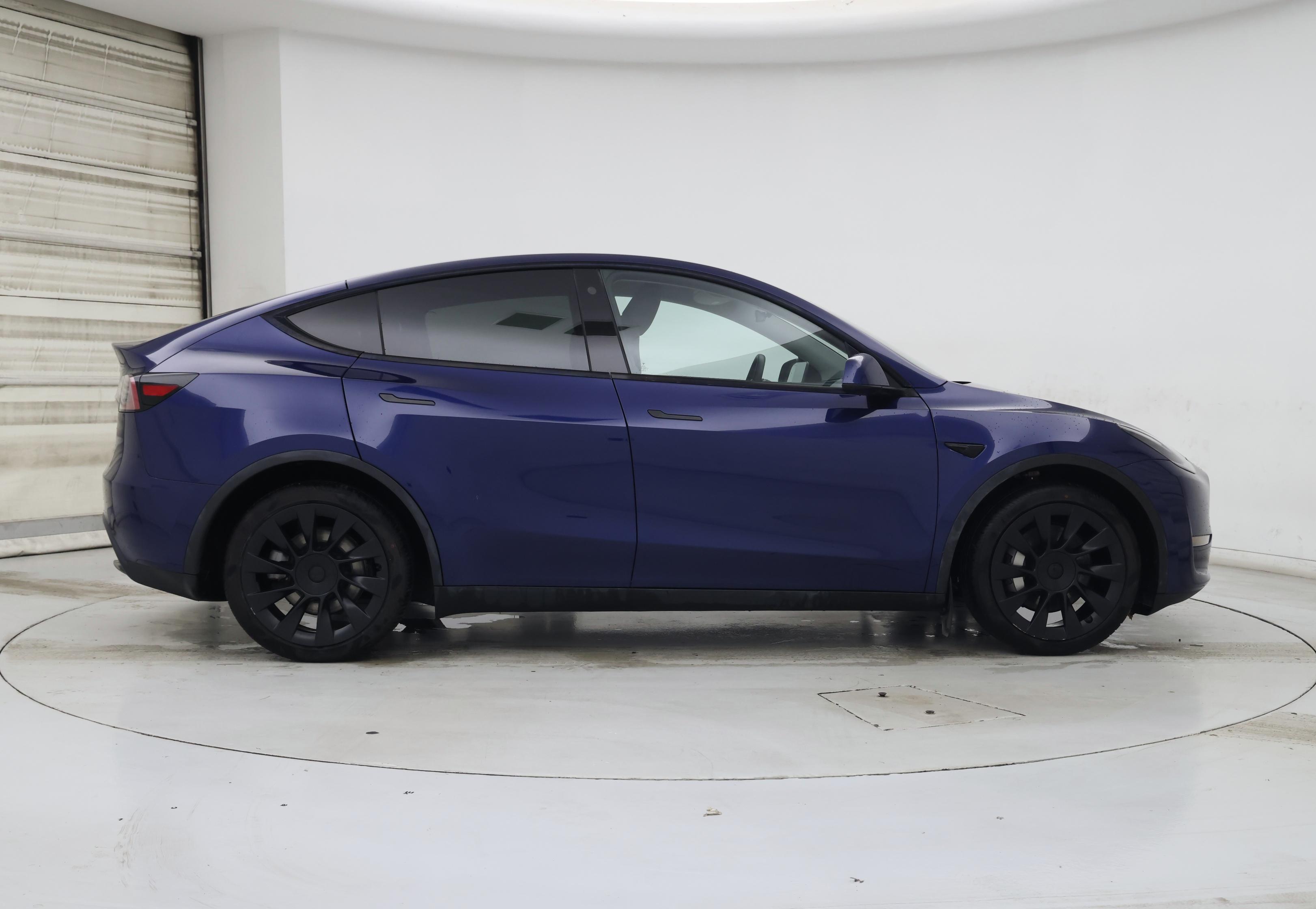 Thumbnail: 2023 Tesla Model Y - 7