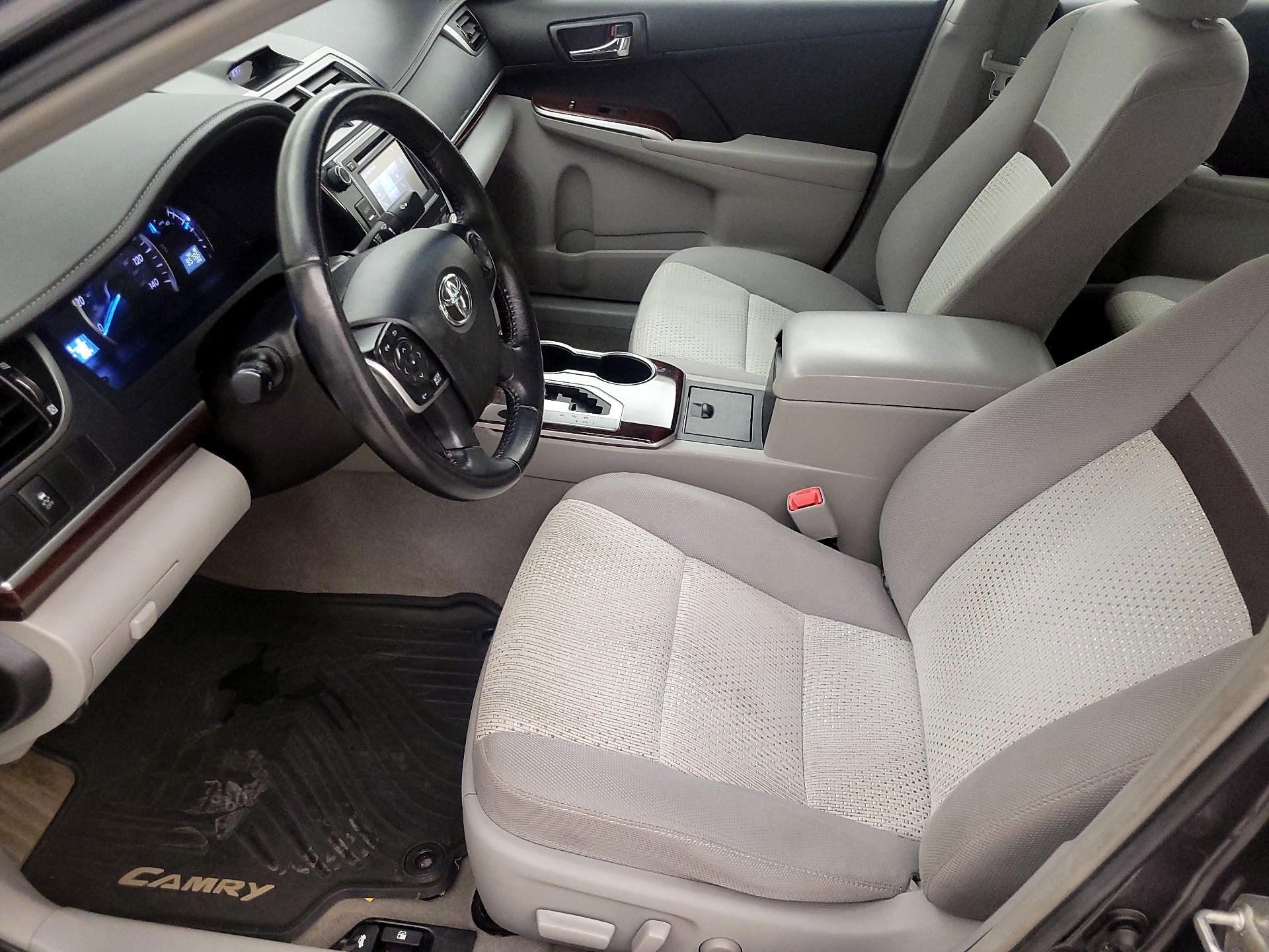 Thumbnail: 2014 Toyota Camry - 11