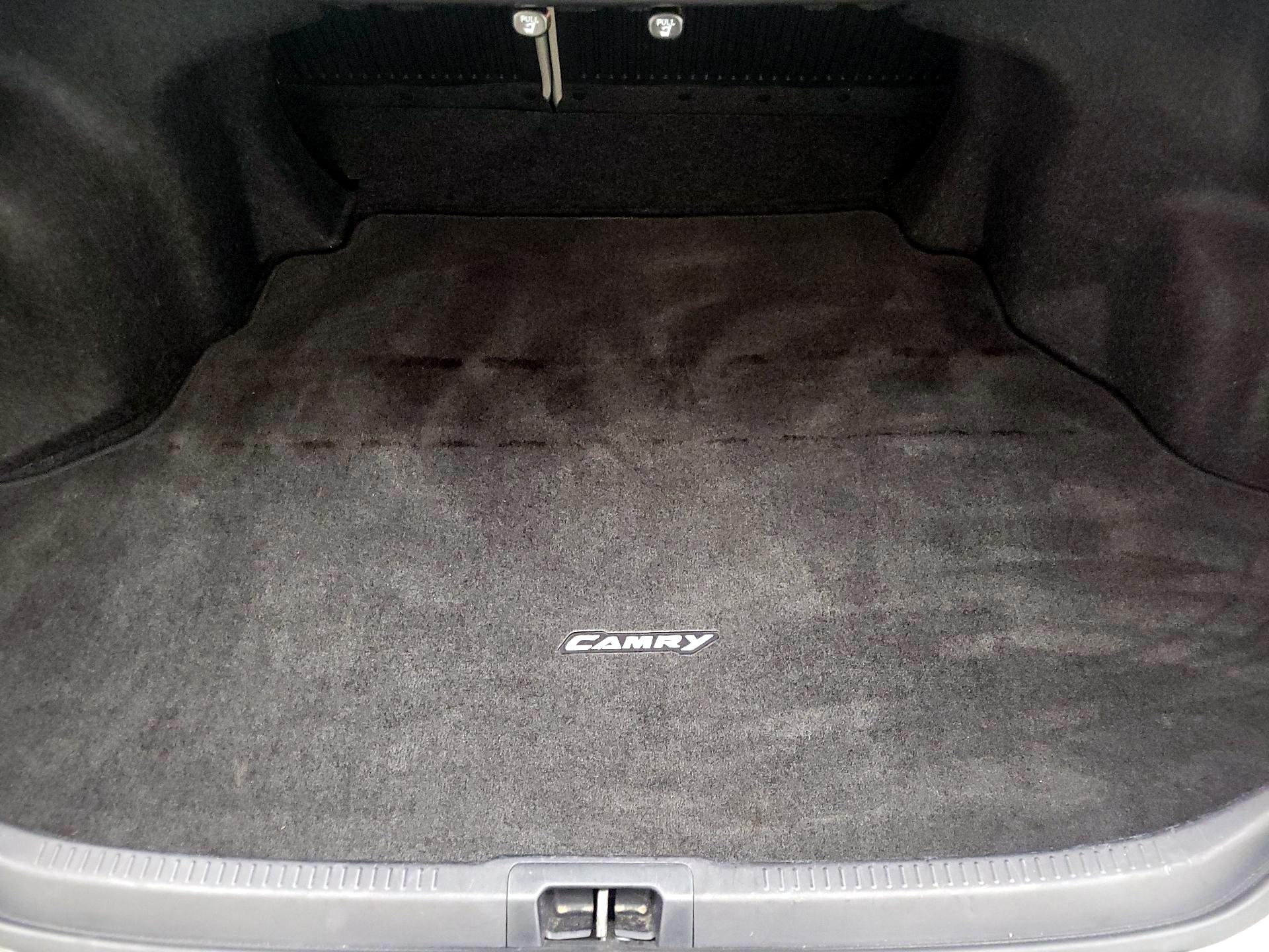 Thumbnail: 2014 Toyota Camry - 20