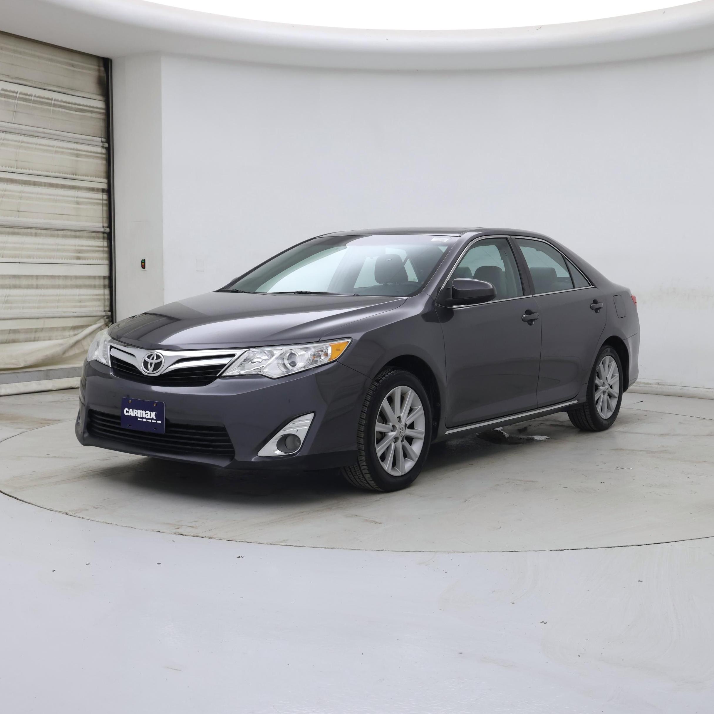 Thumbnail: 2014 Toyota Camry - 4