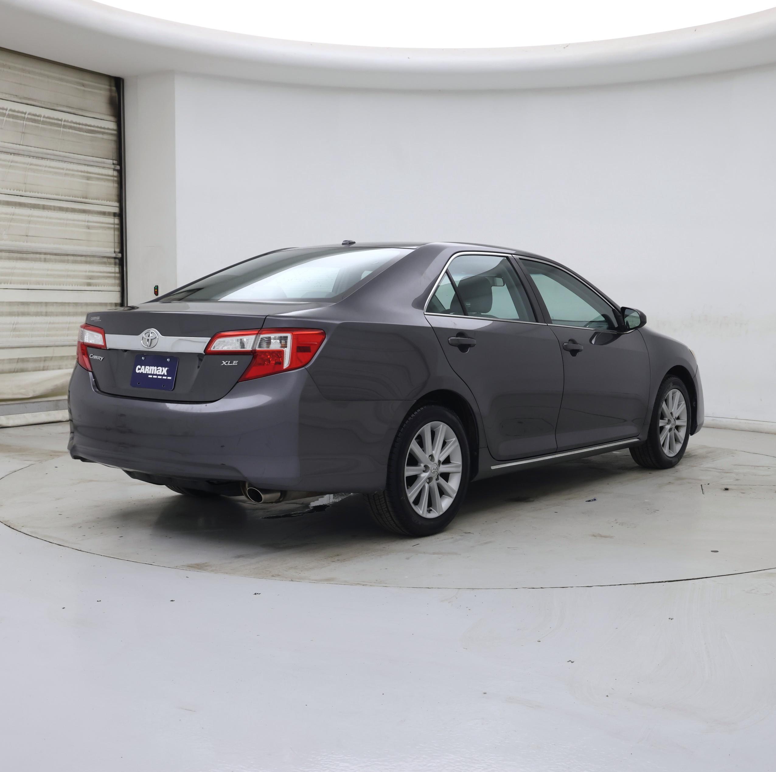 Thumbnail: 2014 Toyota Camry - 8