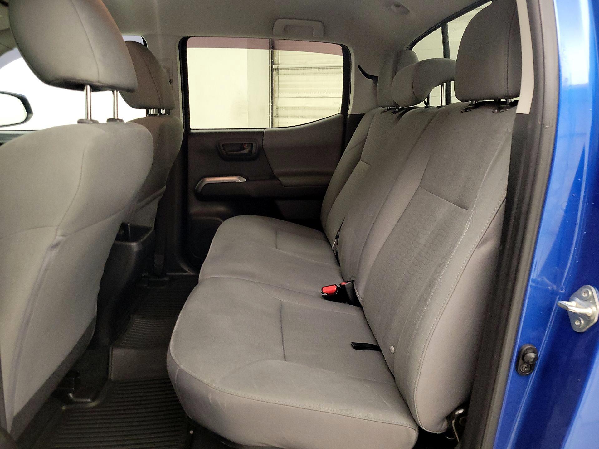 Thumbnail: 2018 Toyota Tacoma - 19