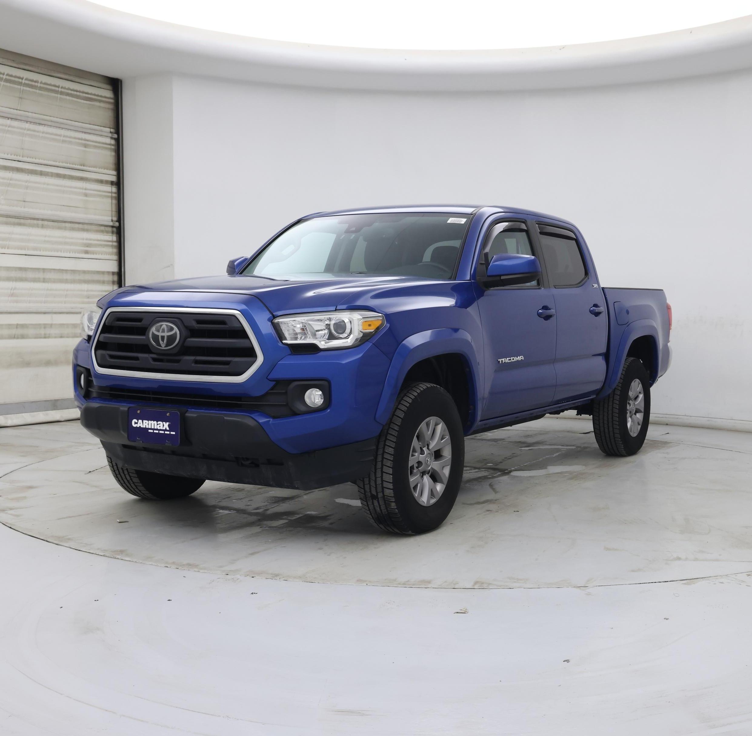 Thumbnail: 2018 Toyota Tacoma - 4