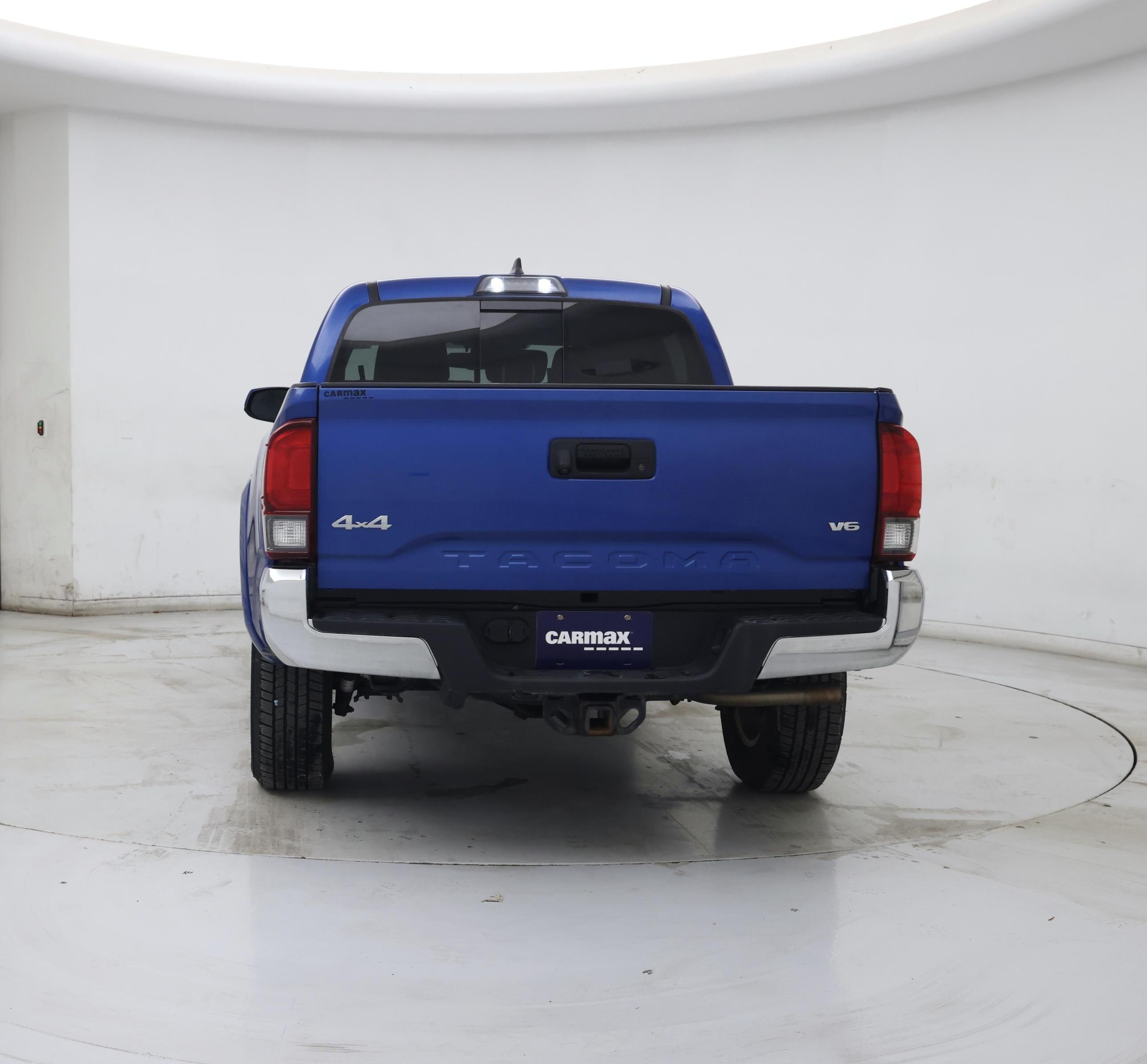 Thumbnail: 2018 Toyota Tacoma - 6