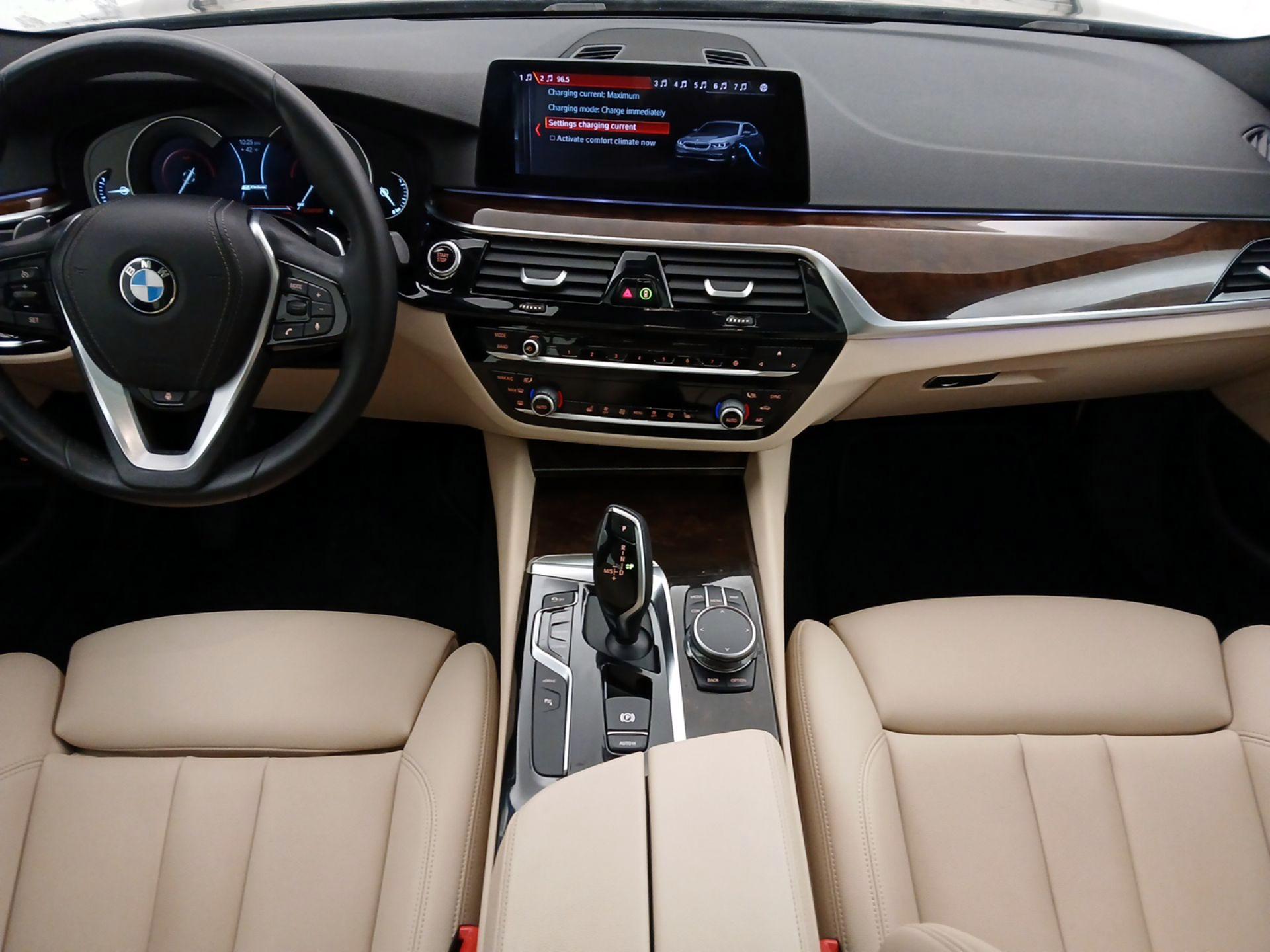 Thumbnail: 2019 BMW 5 Series - 9